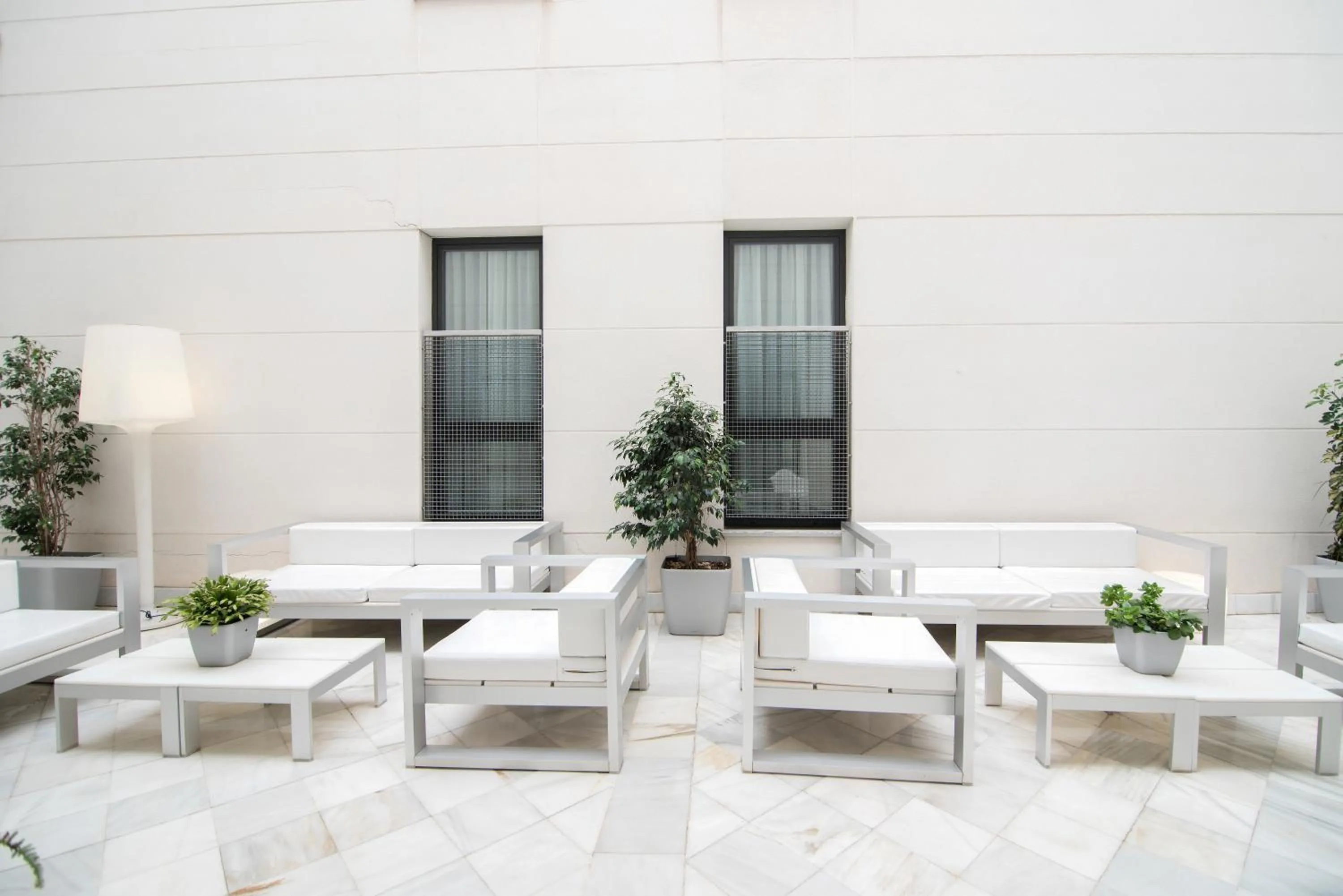 Patio in Petit Palace Marques Santa Ana