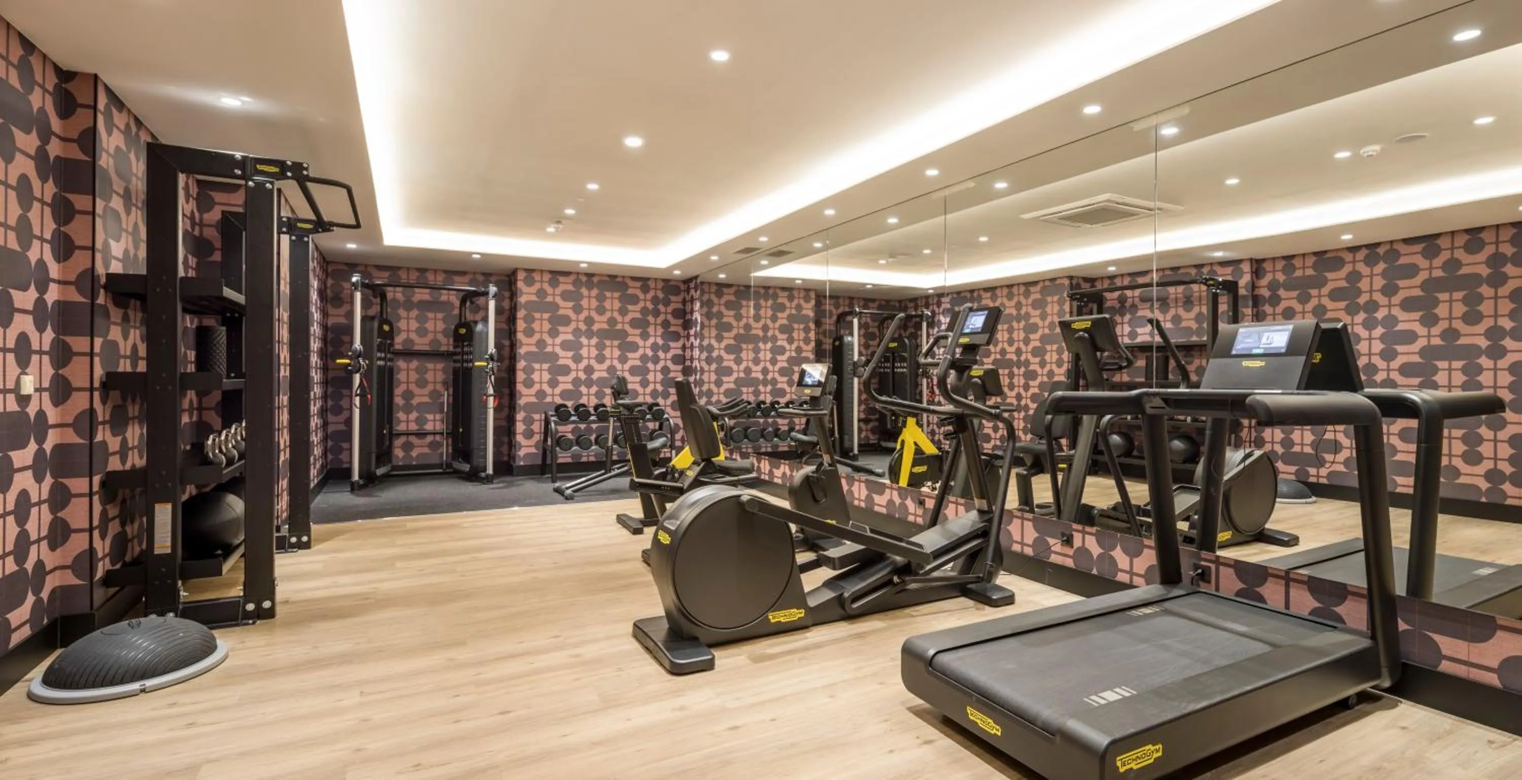 Fitness centre/facilities in Ilunion Les Corts Spa
