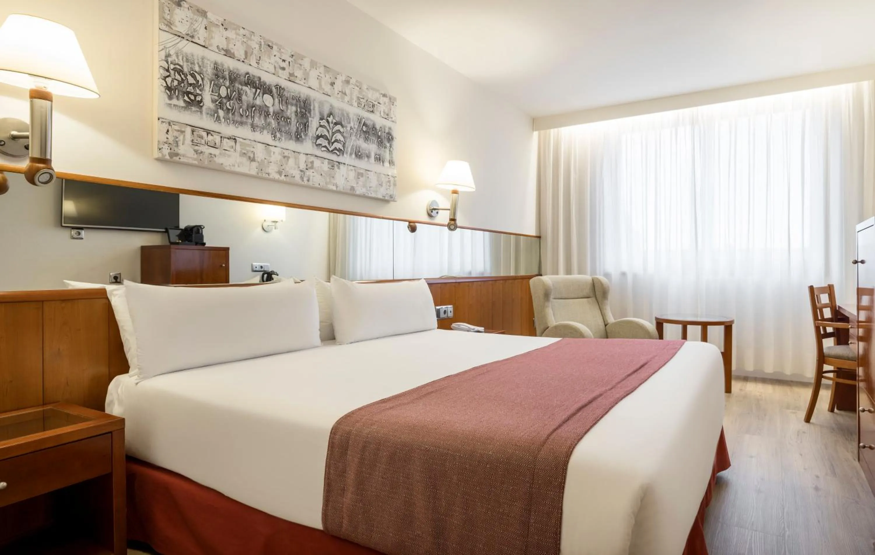 Bedroom, Bed in Ilunion Les Corts Spa