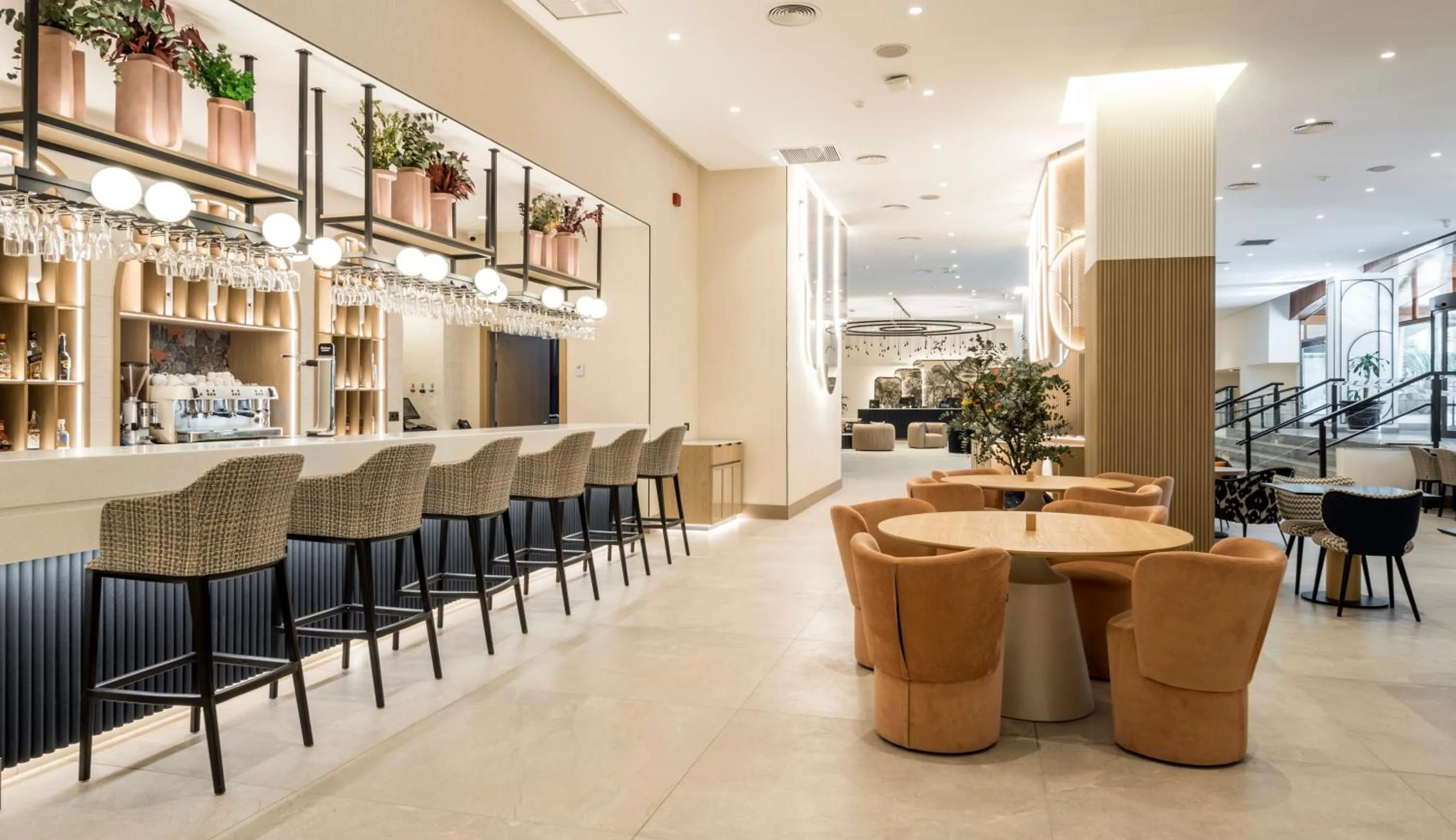 Lounge or bar in Ilunion Les Corts Spa