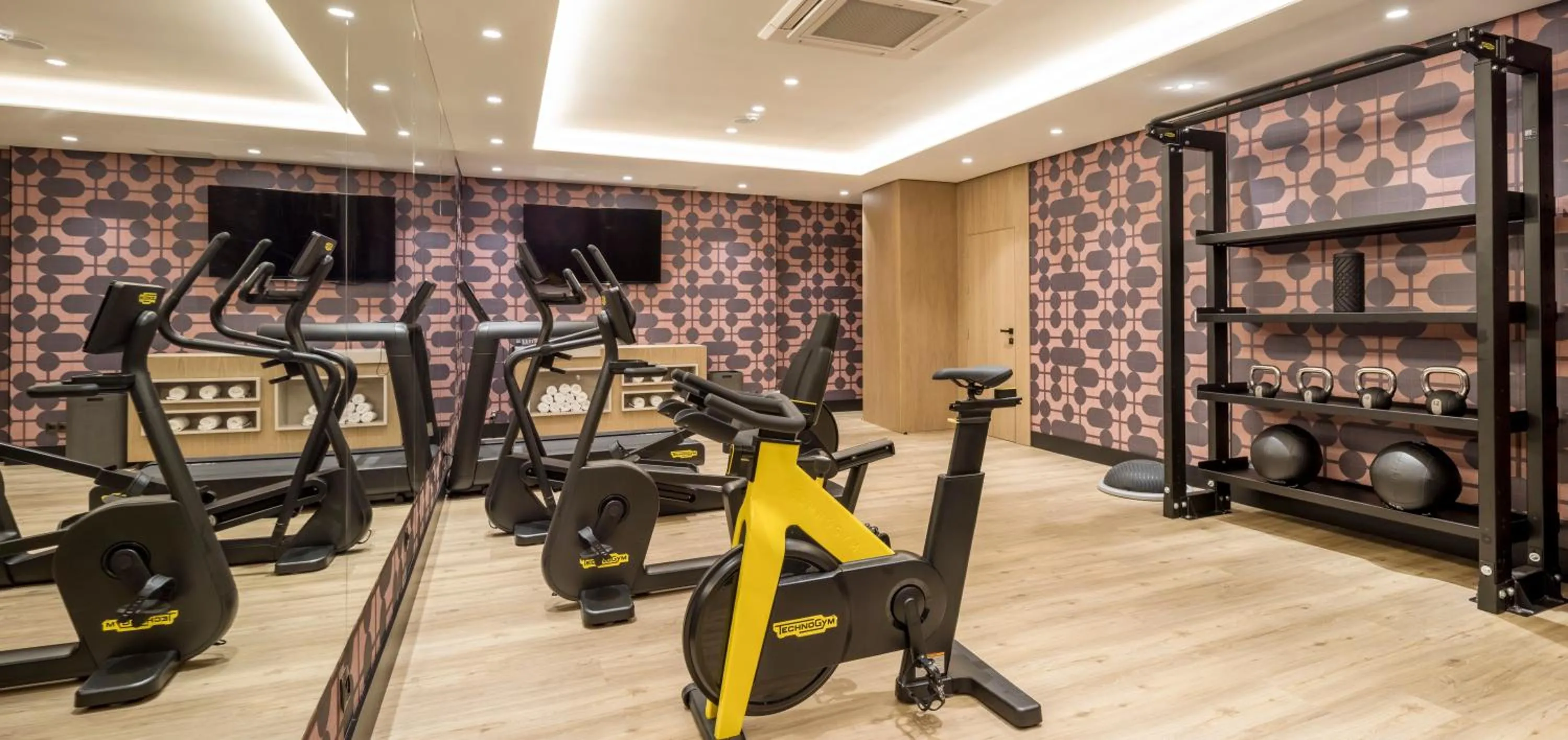 Fitness centre/facilities in Ilunion Les Corts Spa