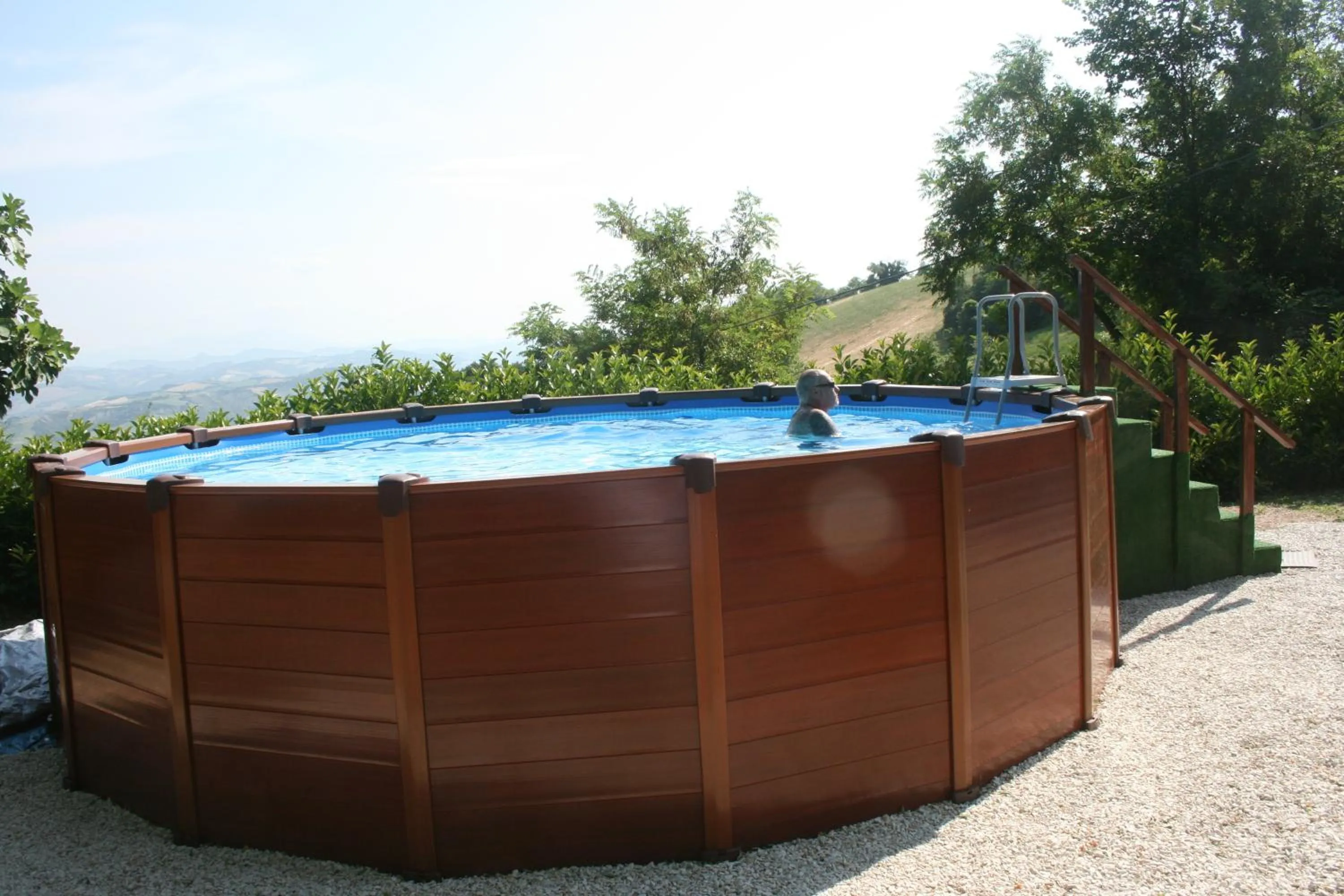 Swimming pool in B&B La Fenice