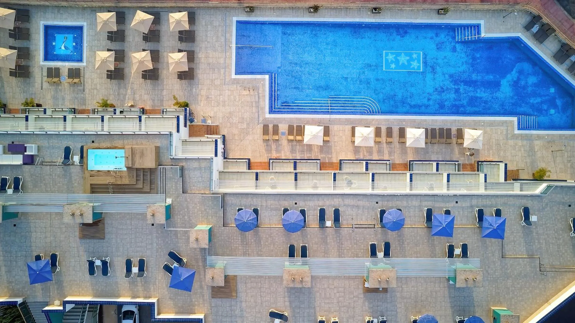 Property building in Morasol Suites