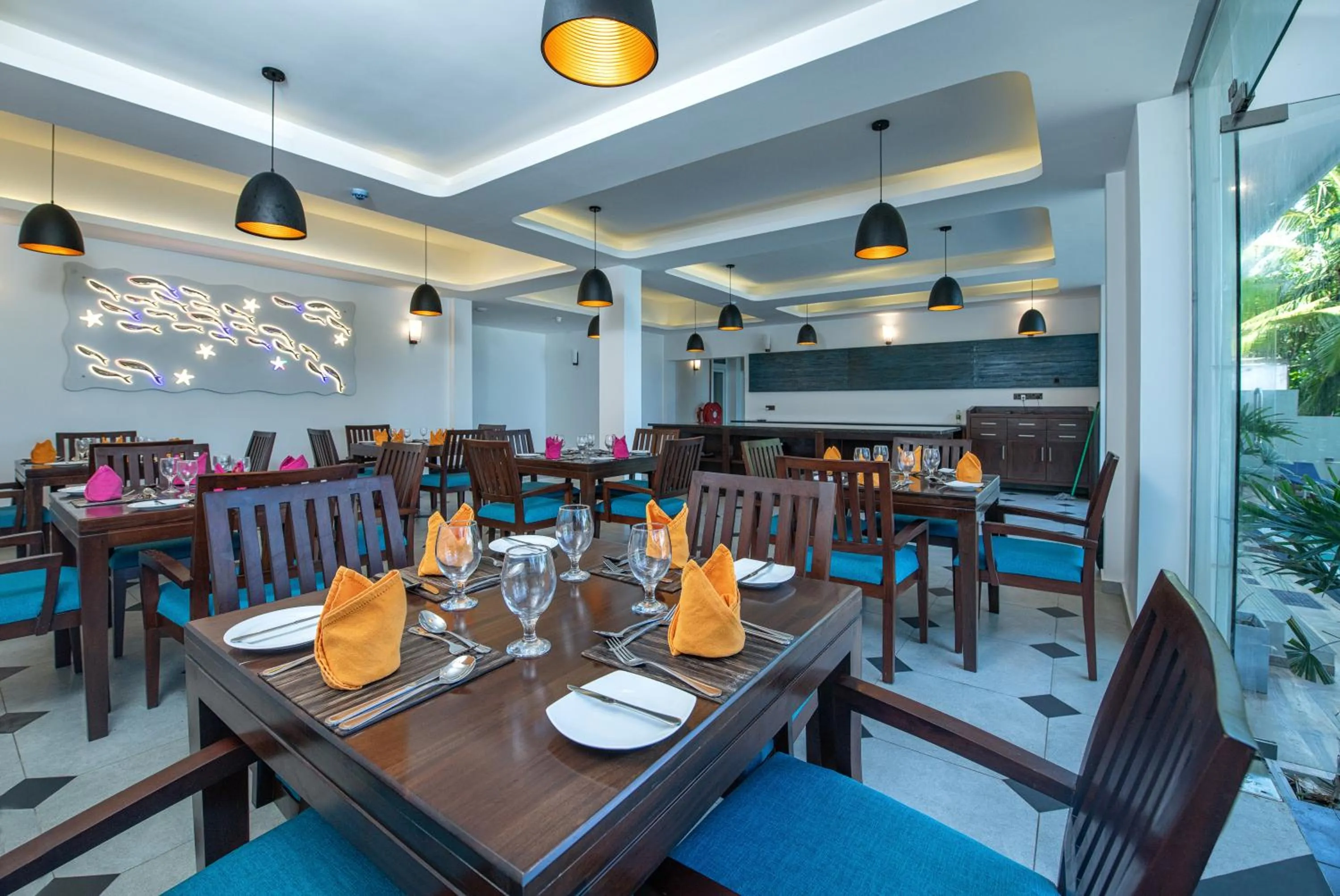 Restaurant/Places to Eat in Grand Samudra Hotel
