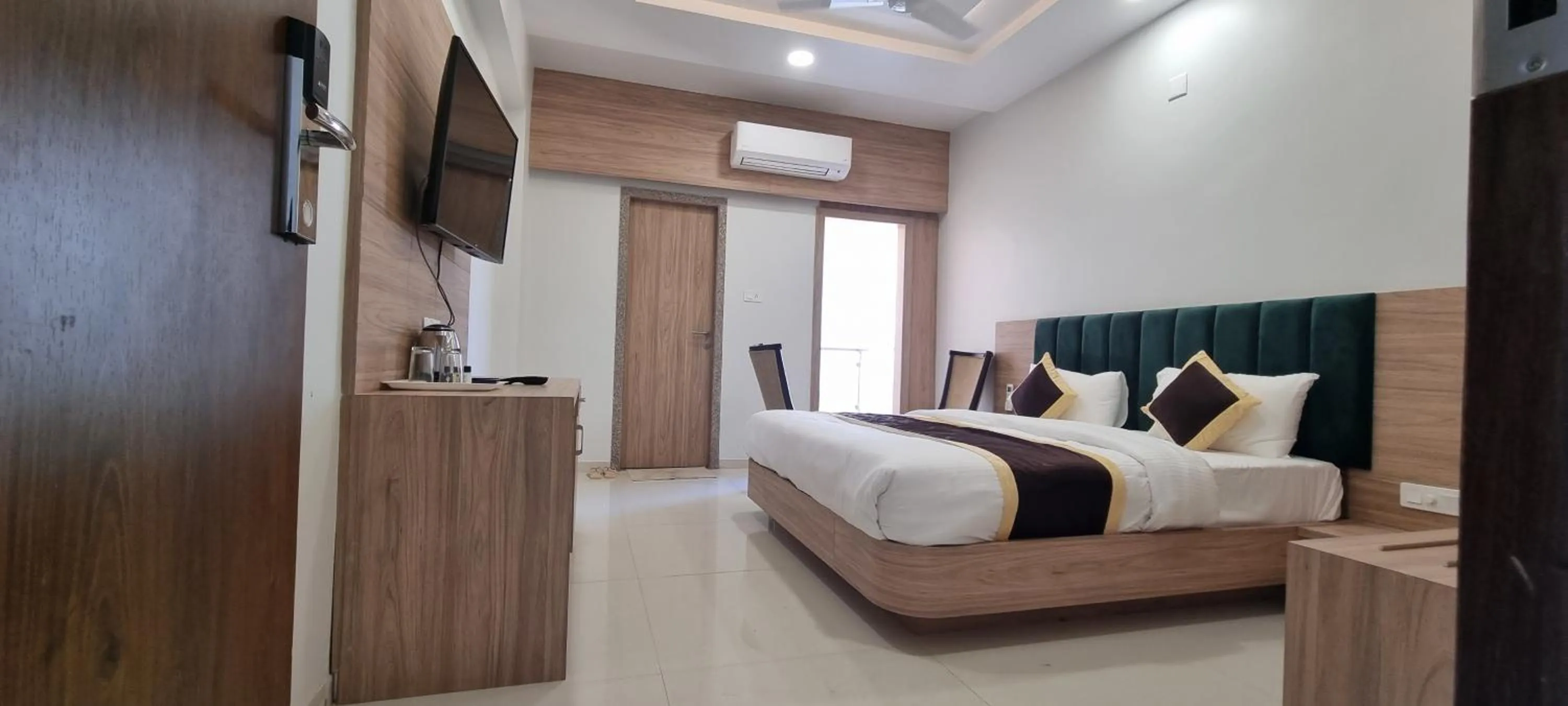 Bedroom in Babuji Jodhpur Palace