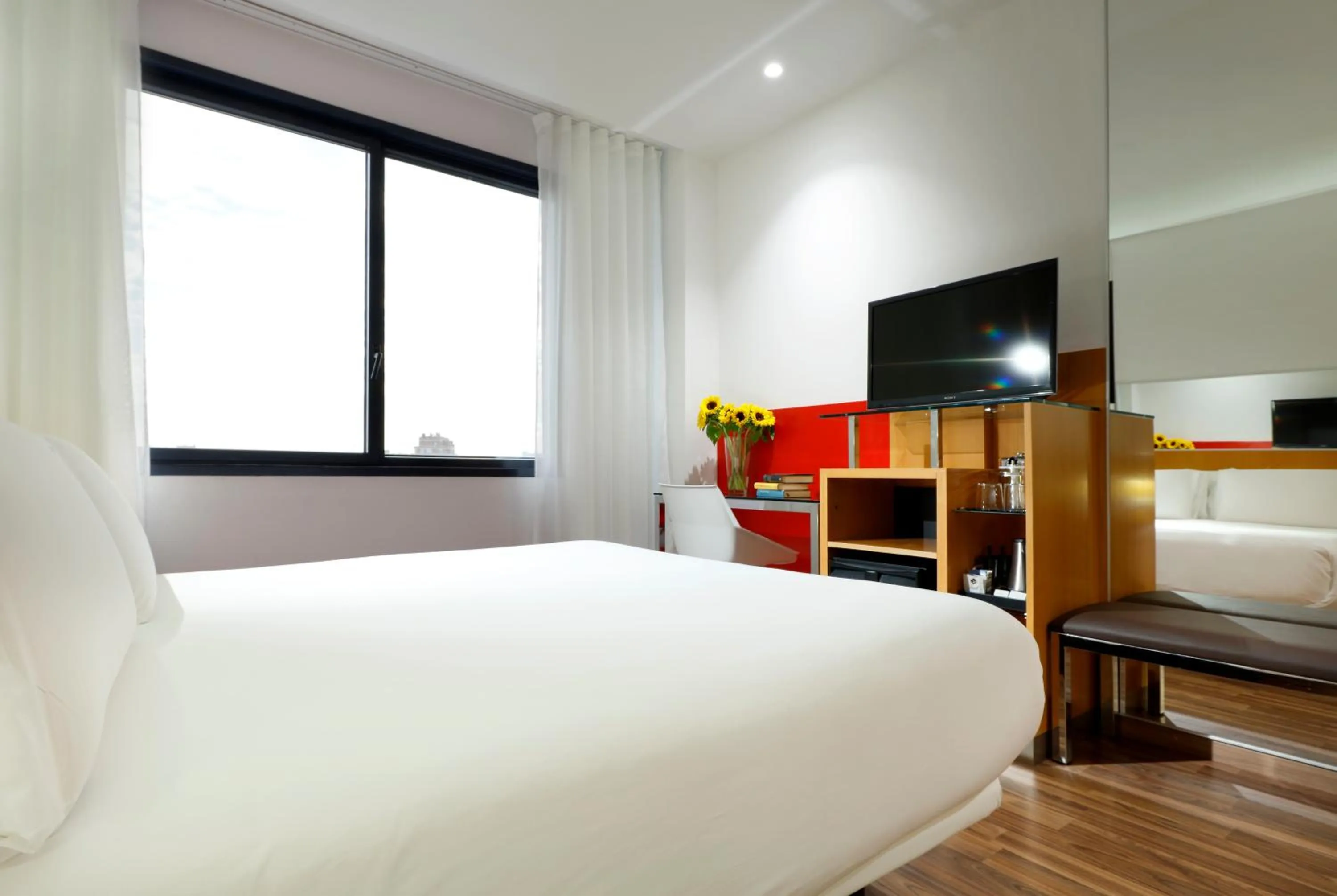 TV and multimedia, Bed in Hotel SB Icaria