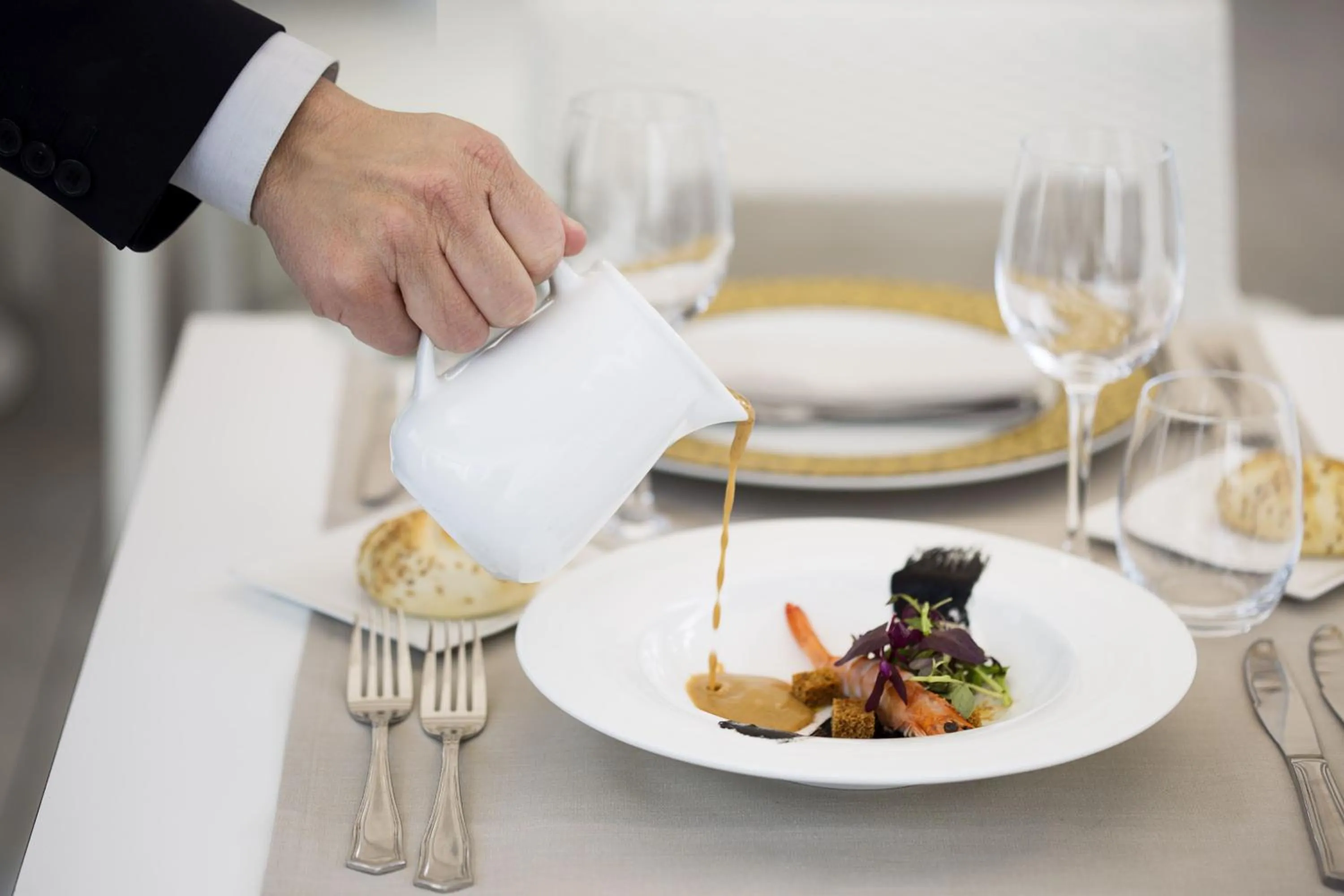 Restaurant/places to eat in Hotel SB Icaria