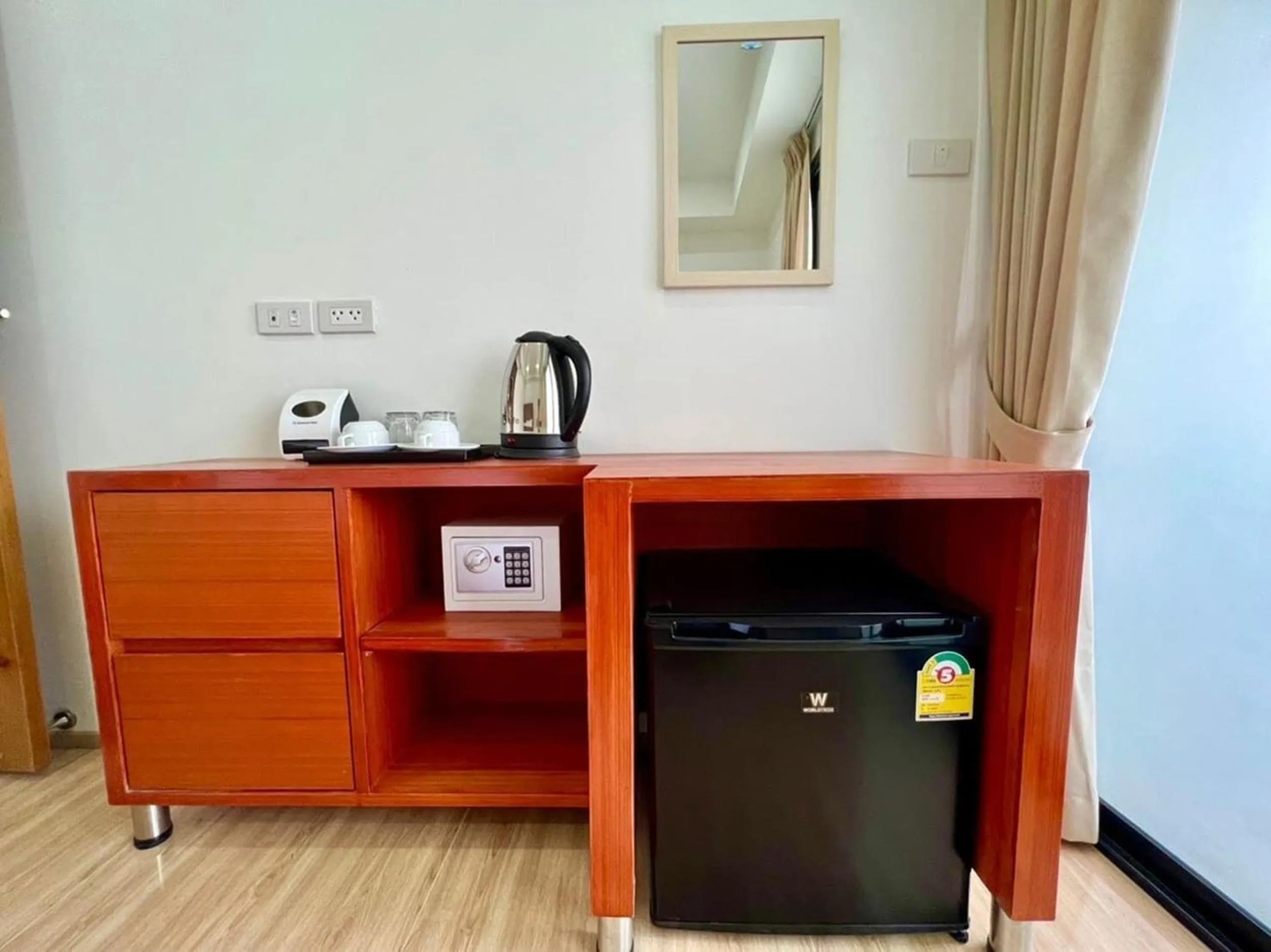 hair dresser in The Lodge Pattaya