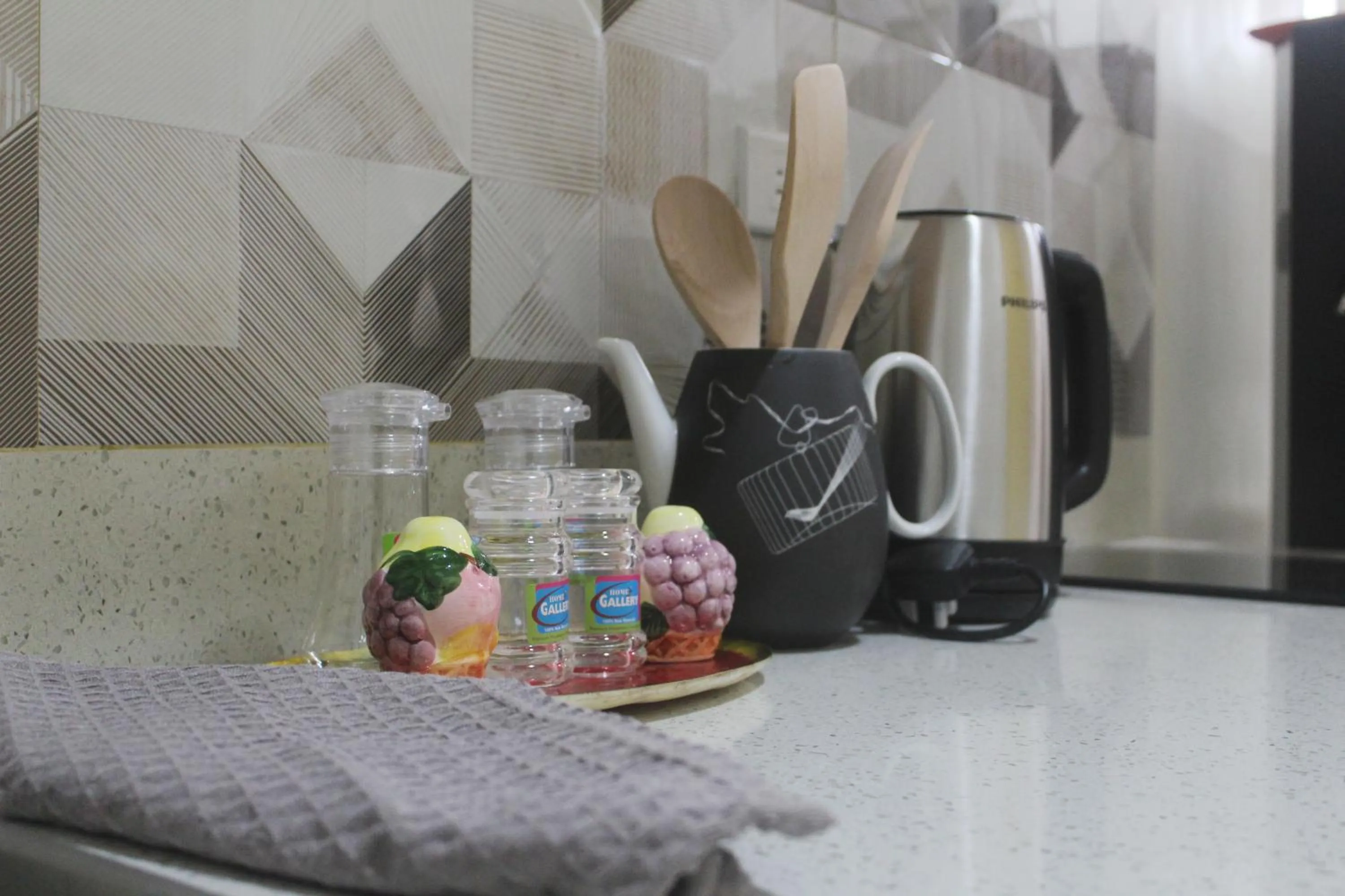 Coffee/tea facilities in 4th- Sea View of Seawind Condominium