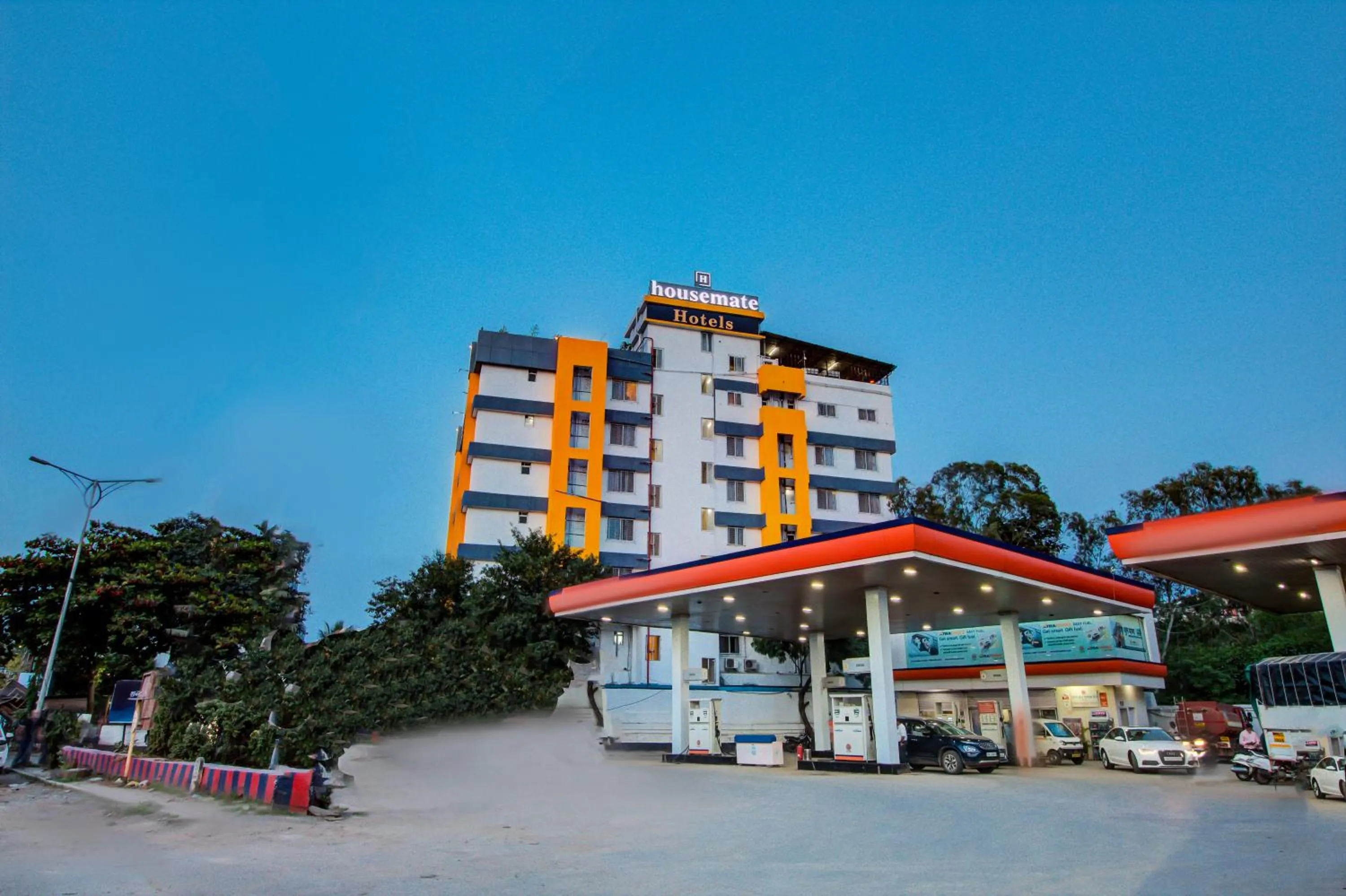 Landmark view in Housemate Hotel