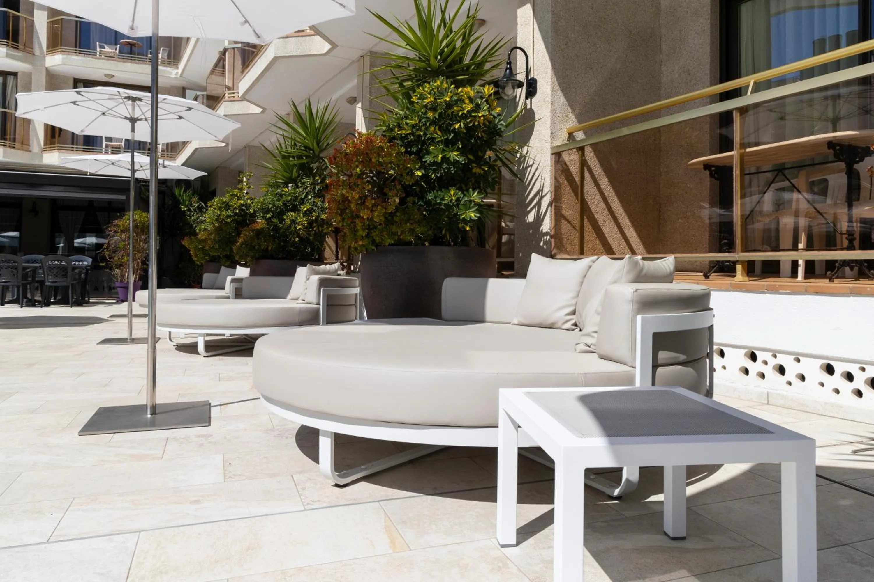 sunbed in Aparthotel Miami Park