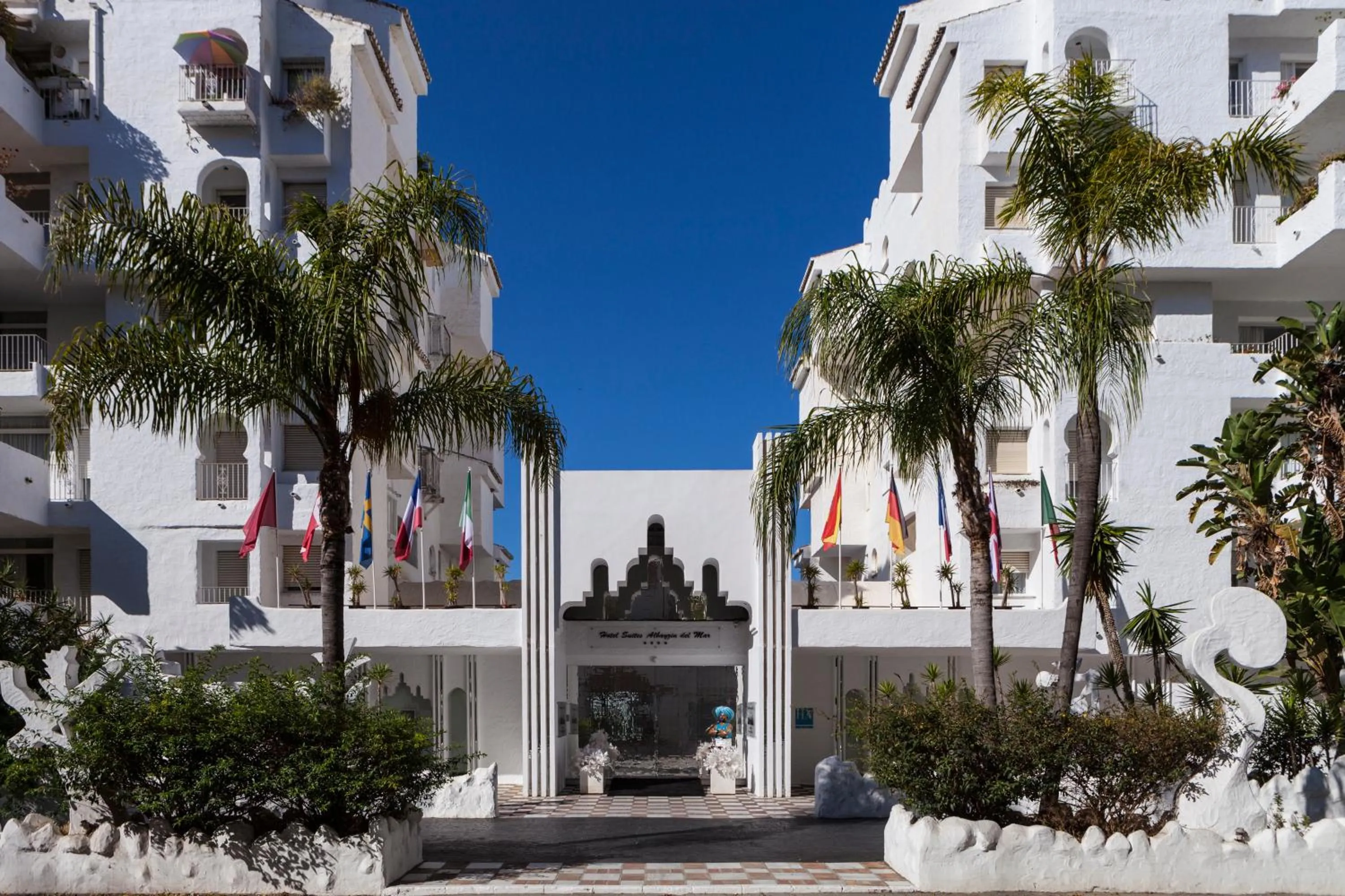Facade/entrance in Hotel Suites Albayzin Del Mar