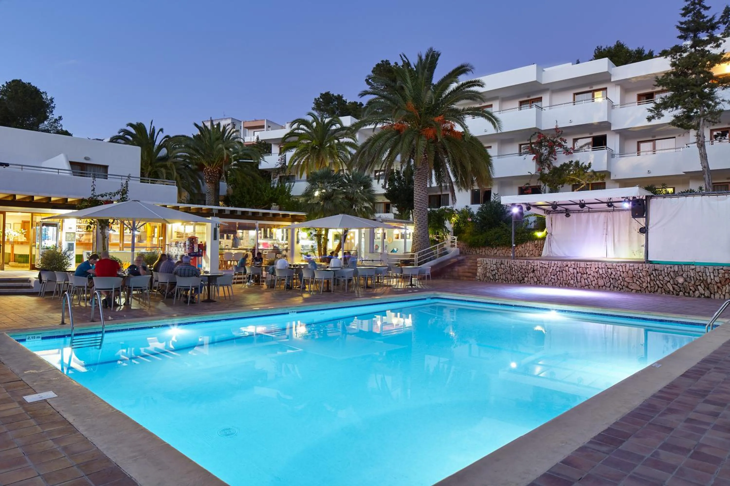 Property building in Apartamentos San Miguel Park & Esmeralda Mar