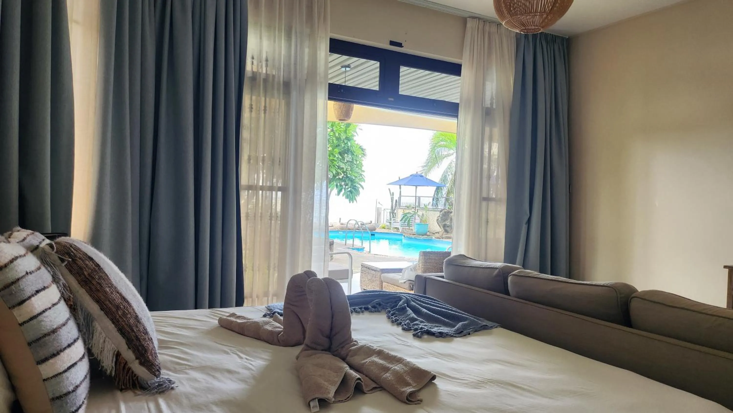 Pool view, Bed in La Maison de la plage - Guest House