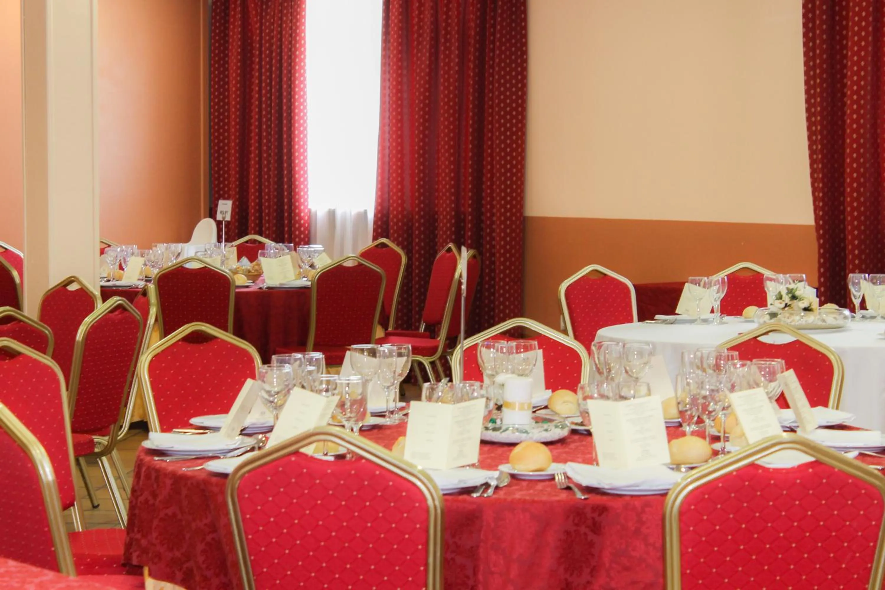 Dining area in Hotel Dunas Puerto