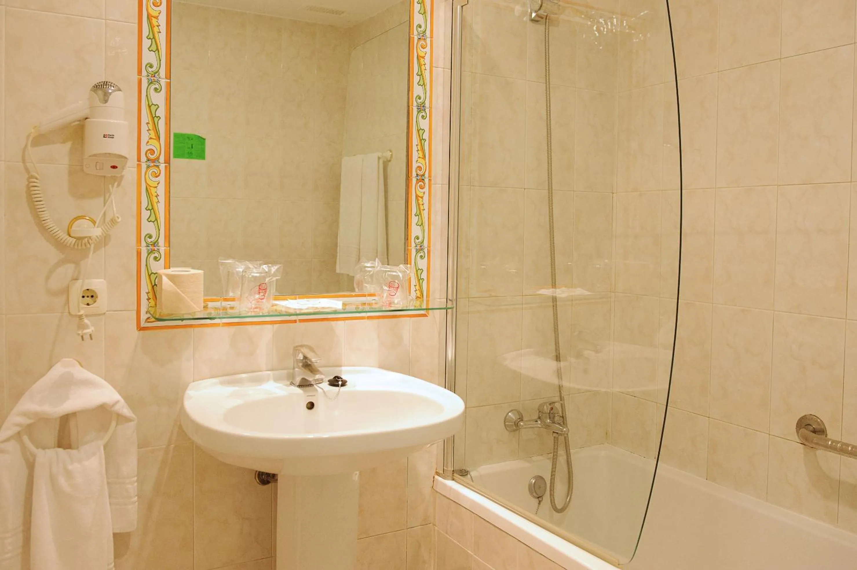Bathroom in Hotel Dunas Puerto