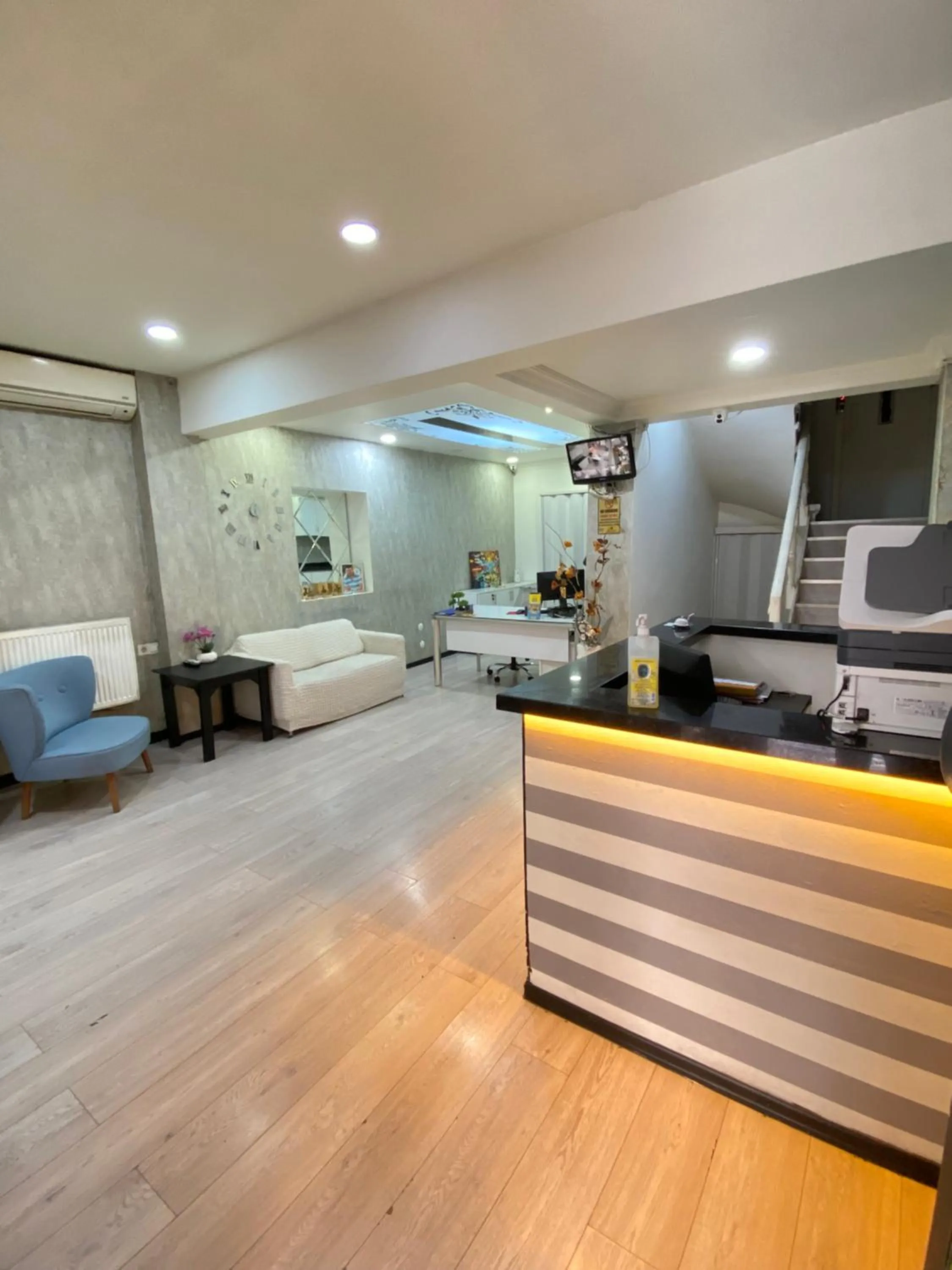 Lobby or reception in TAKSİM SEM HOTEL
