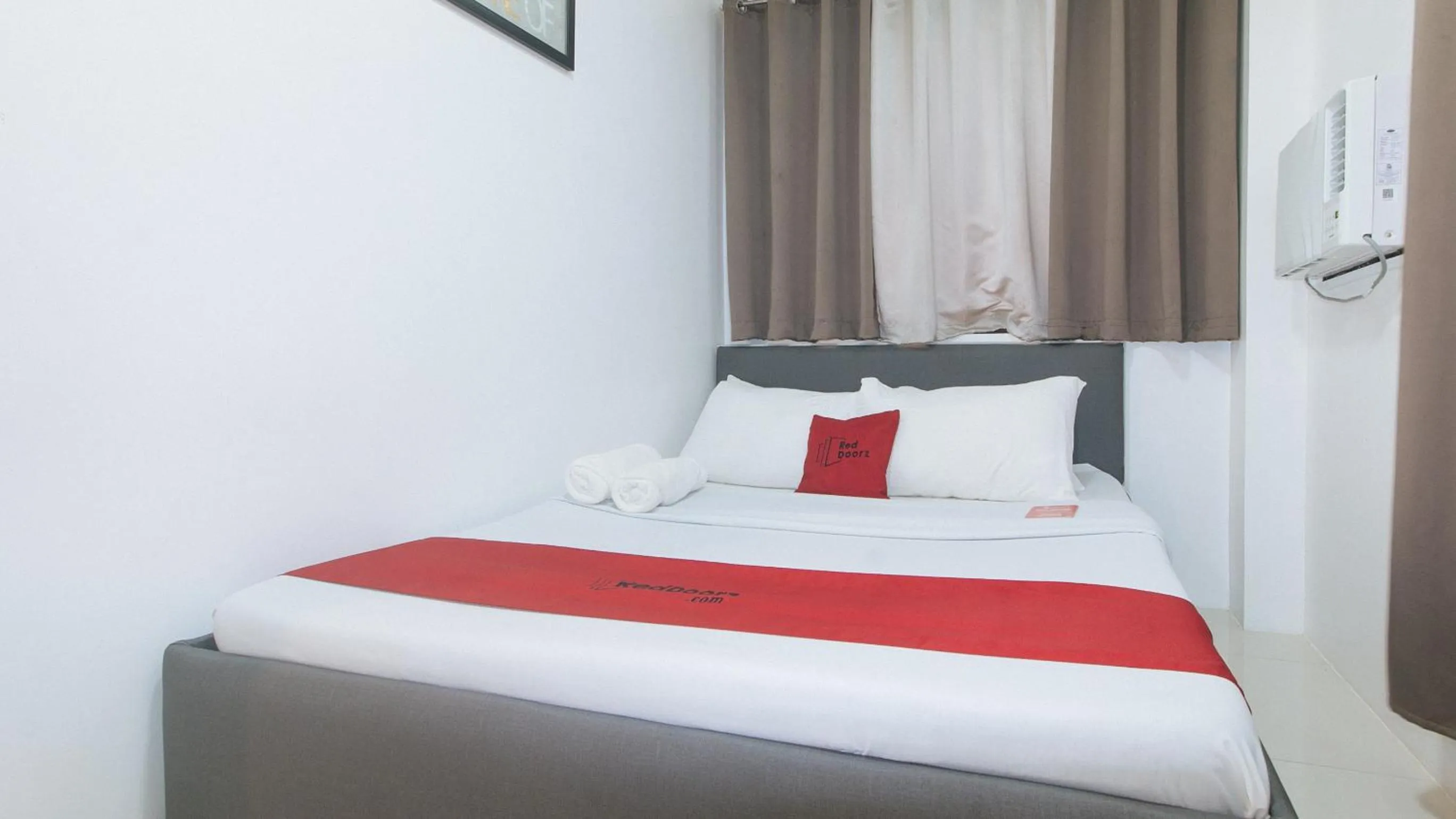 Bedroom in RedDoorz @ Marceily Point Resort Guimaras