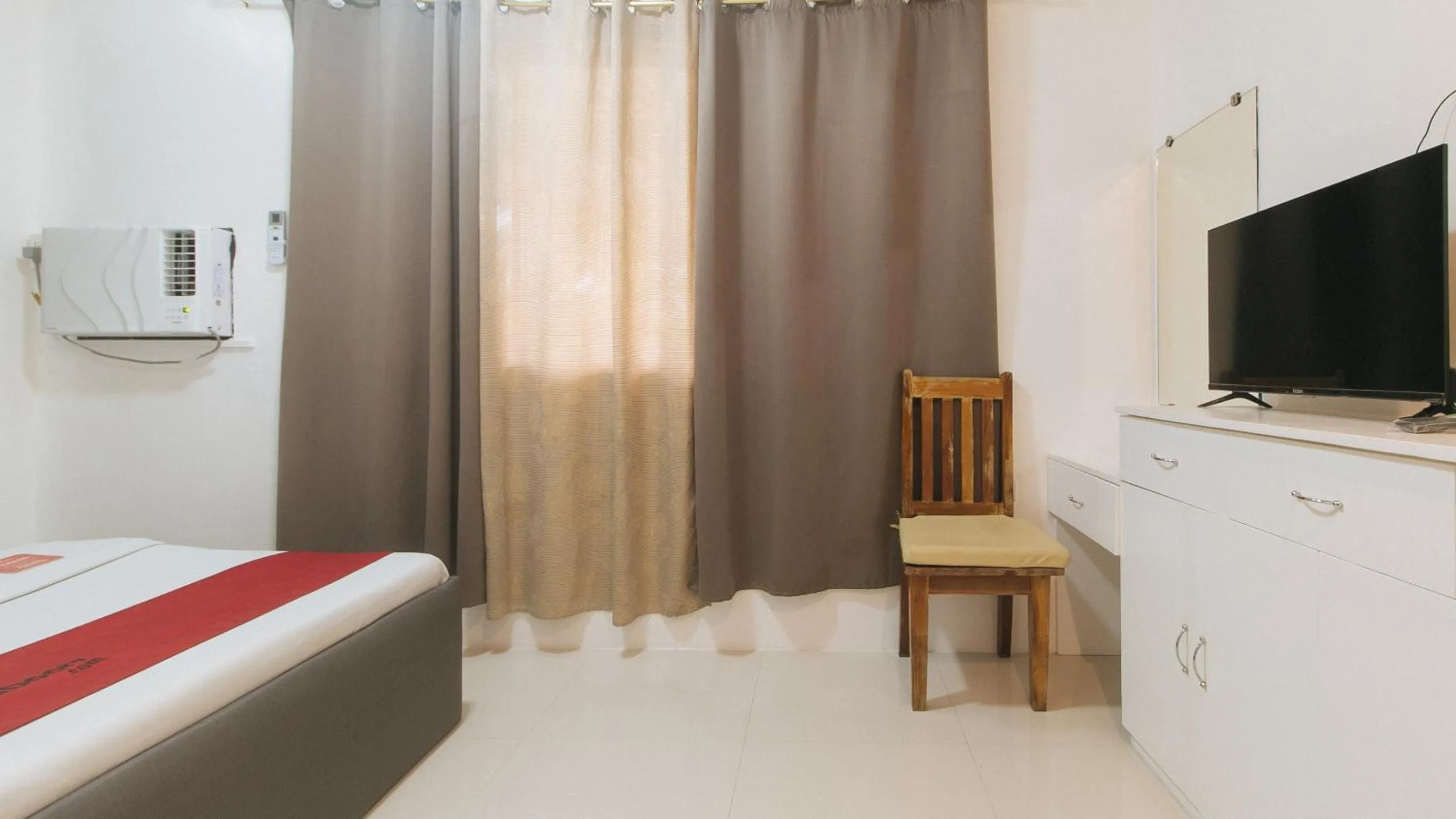 Bedroom in RedDoorz @ Marceily Point Resort Guimaras