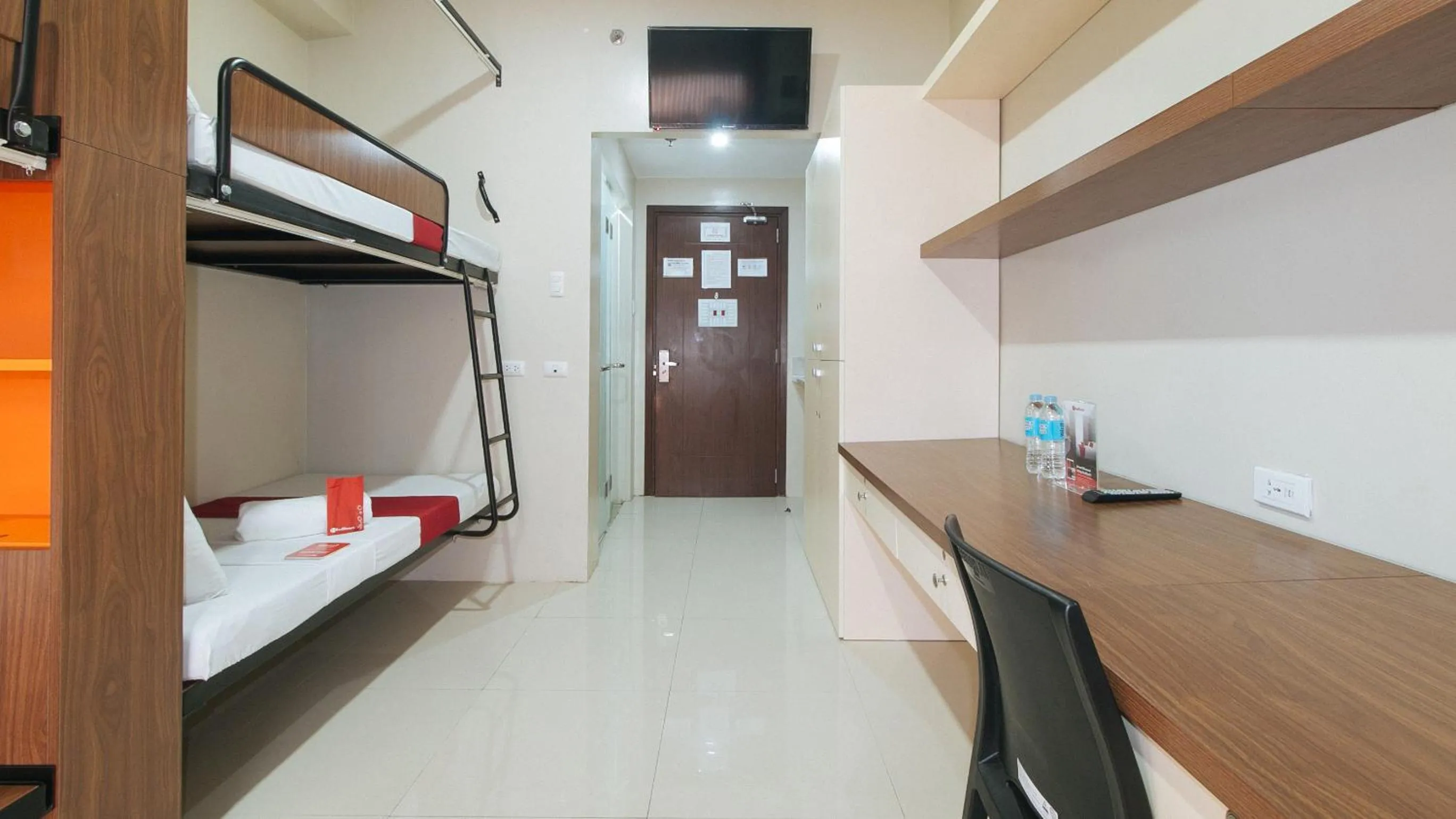 TV and multimedia, Bed in RedDoorz Plus near Nakpil St Taft Avenue