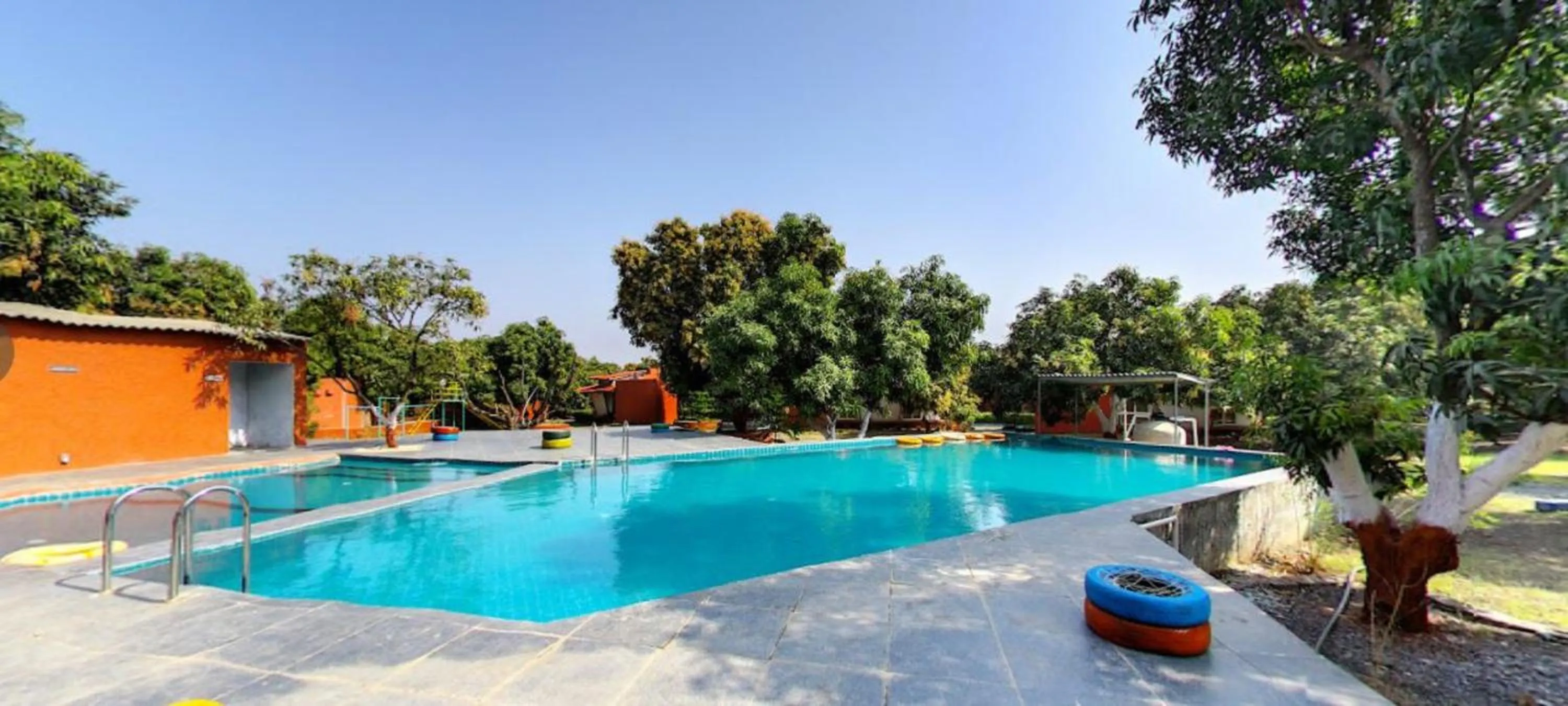 Swimming pool in Amraness Luxury Resort Sasan Gir