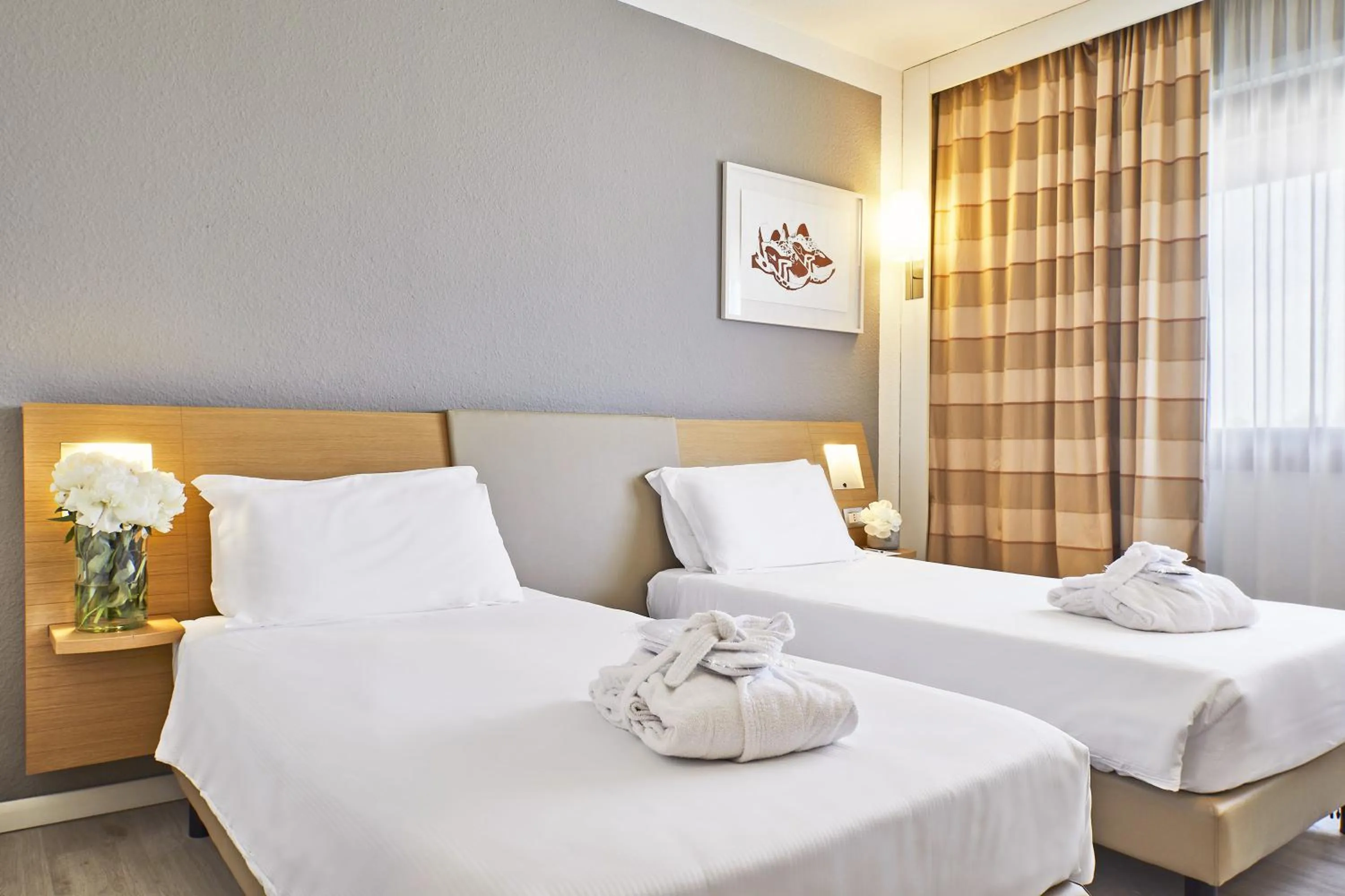 Bedroom, Bed in Living Place Hotel