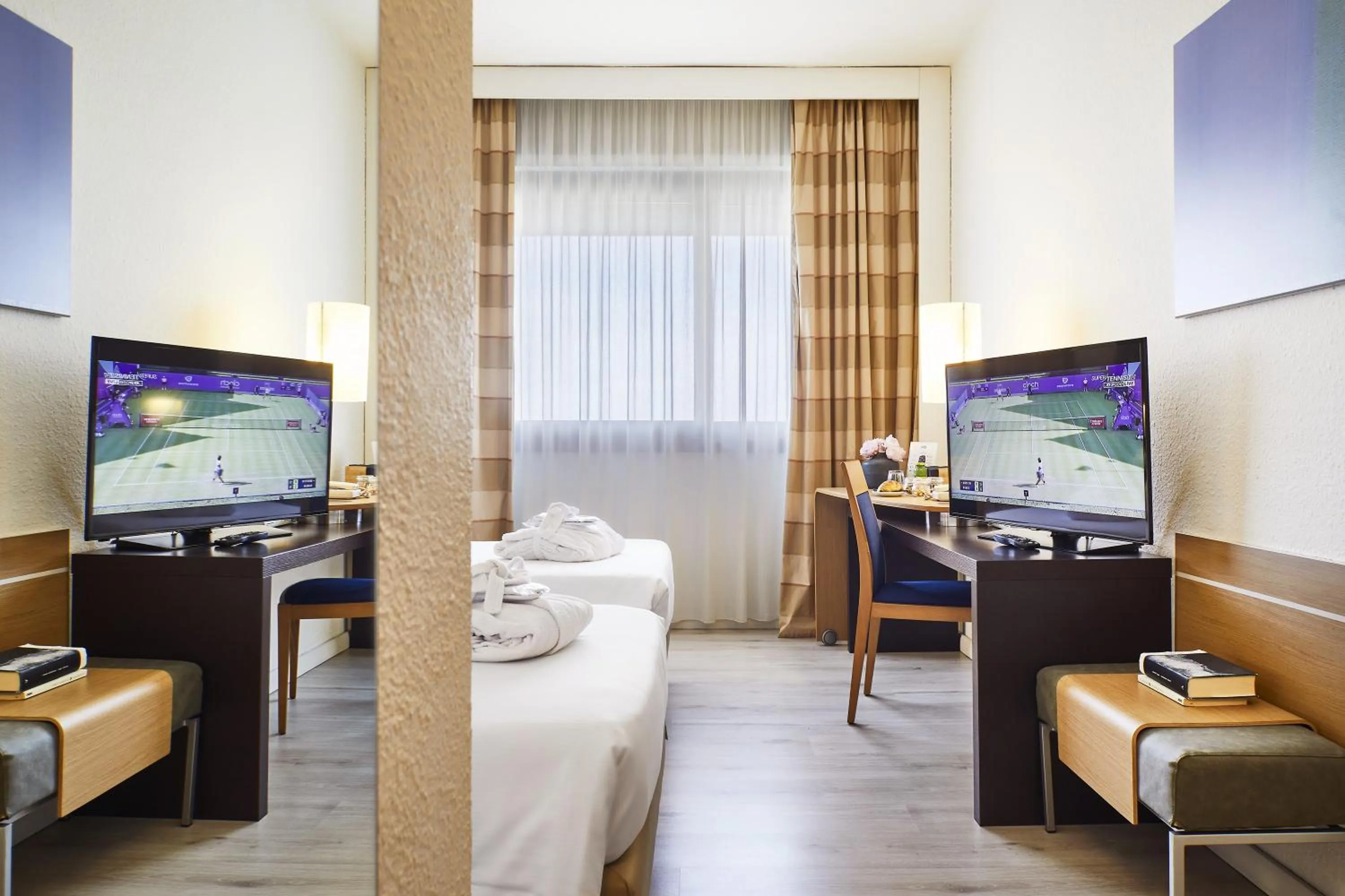 Photo of the whole room in Living Place Hotel