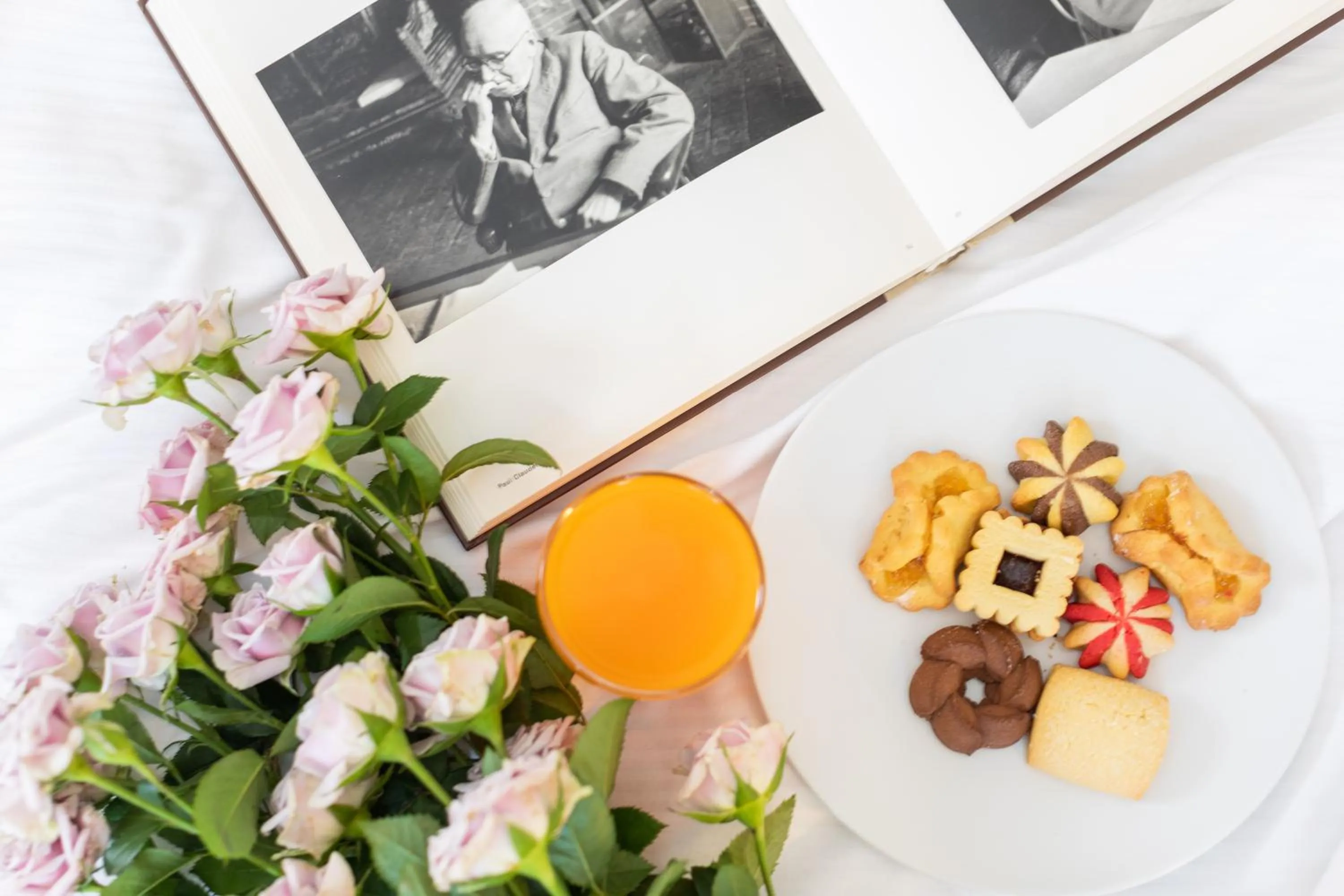 Bedroom in Living Place Hotel