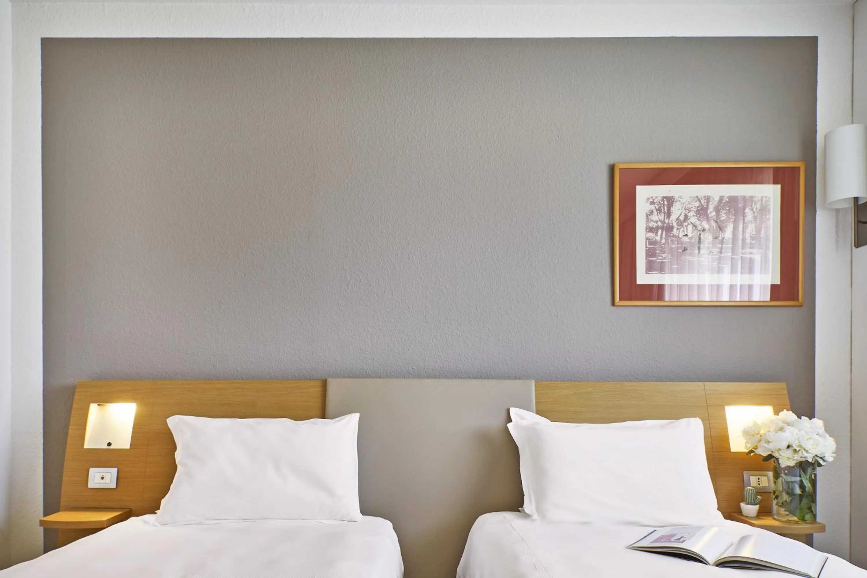 Bedroom, Bed in Living Place Hotel