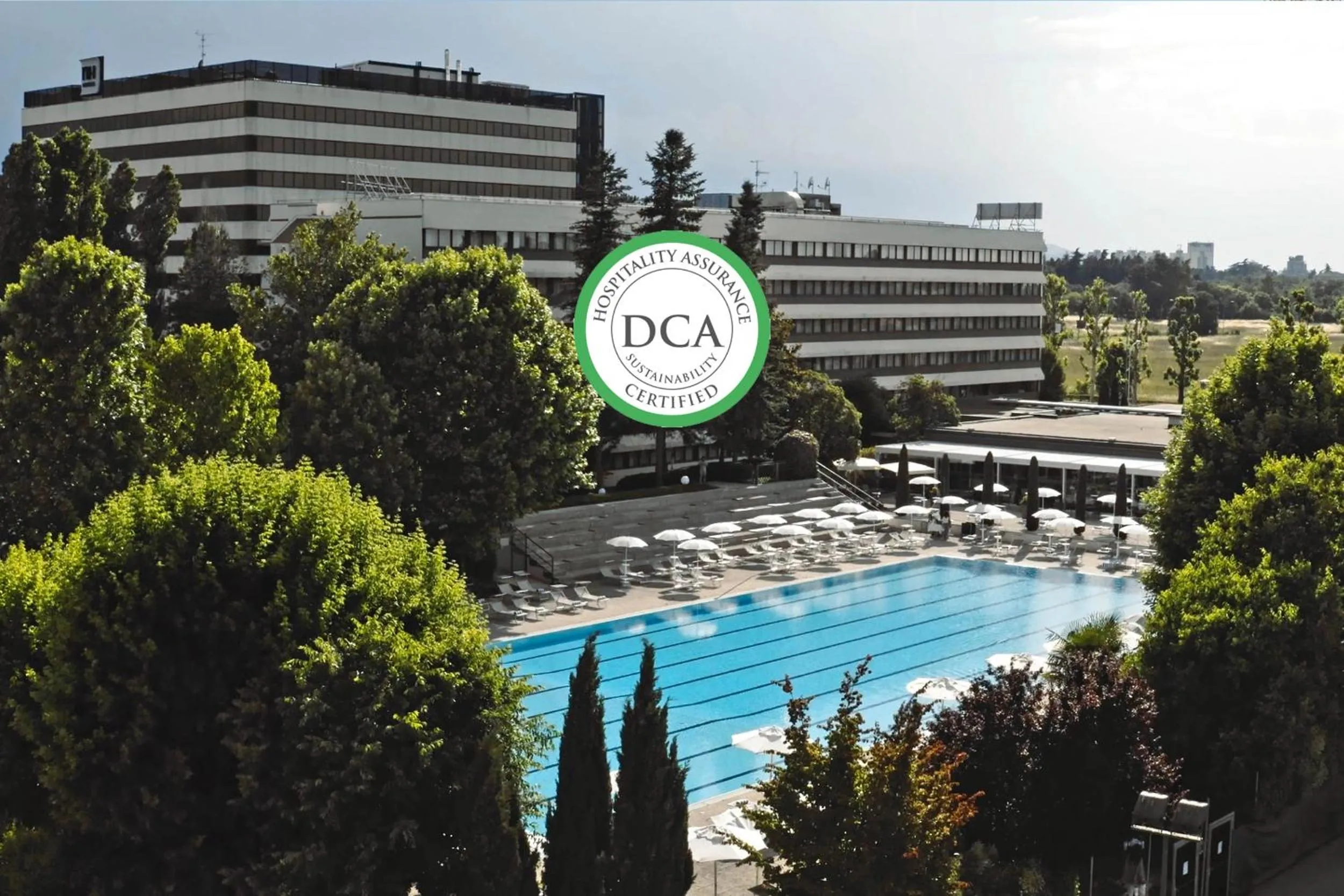 Swimming pool in Living Place Hotel