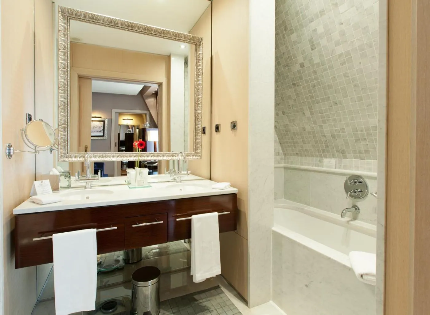 Bathroom in Hotel Casa Fuster G.L Monumento