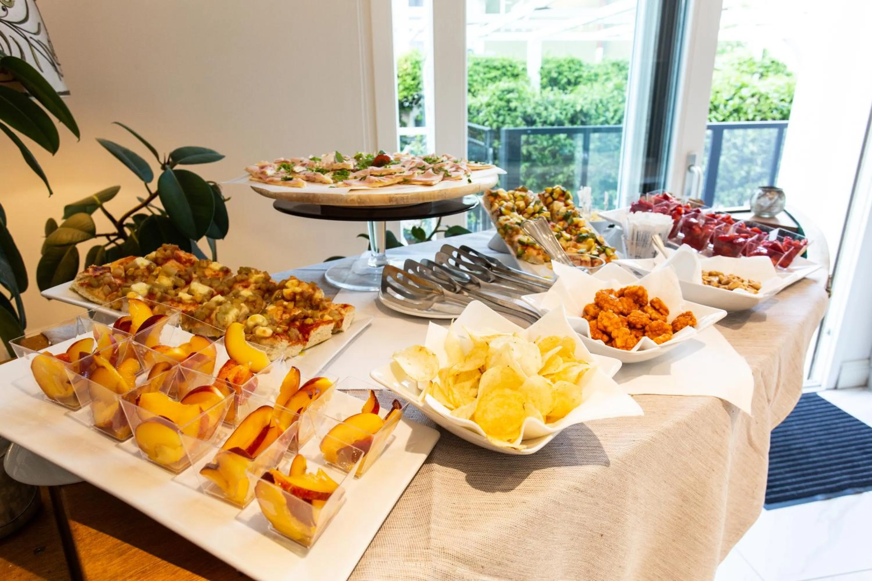 Lounge or bar in Rimini Suite Hotel