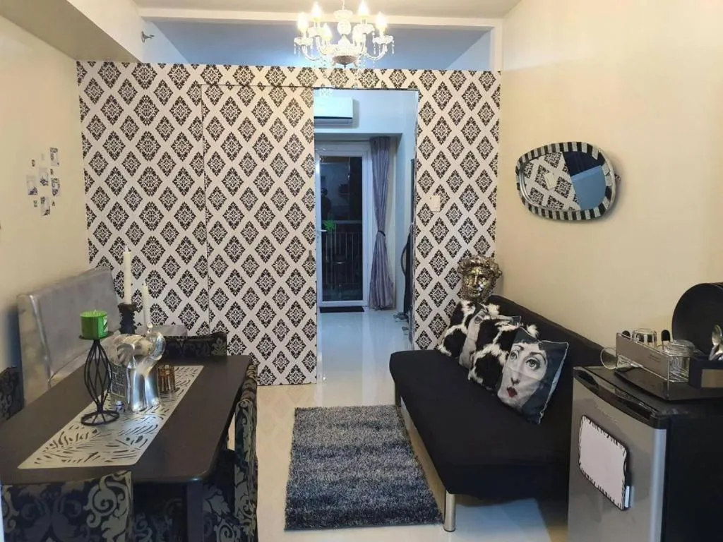 Panoramic View of Taal 1727 SMDC with wifi and free Indoor parking