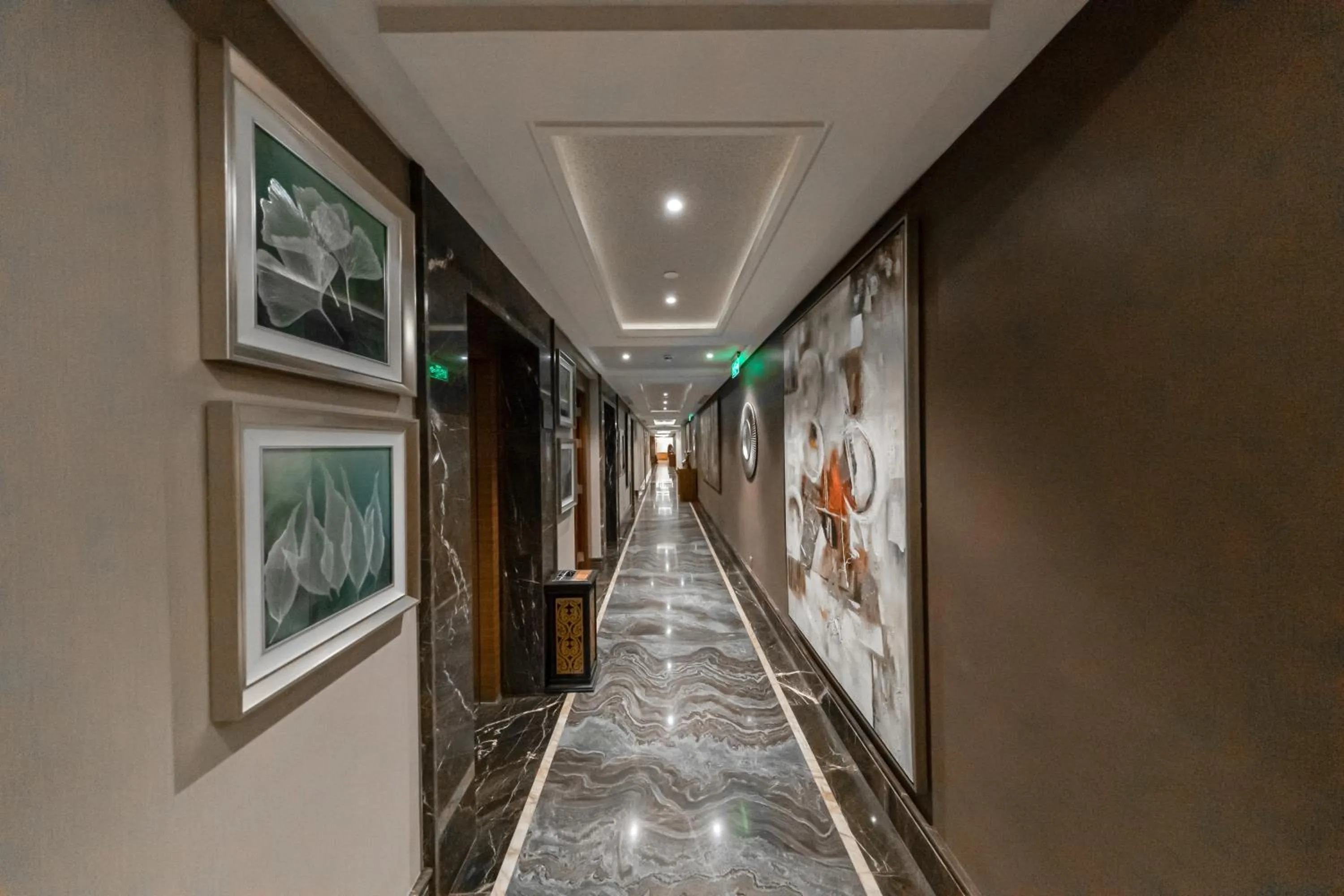 elevator in Boudl Al Sulimanyah