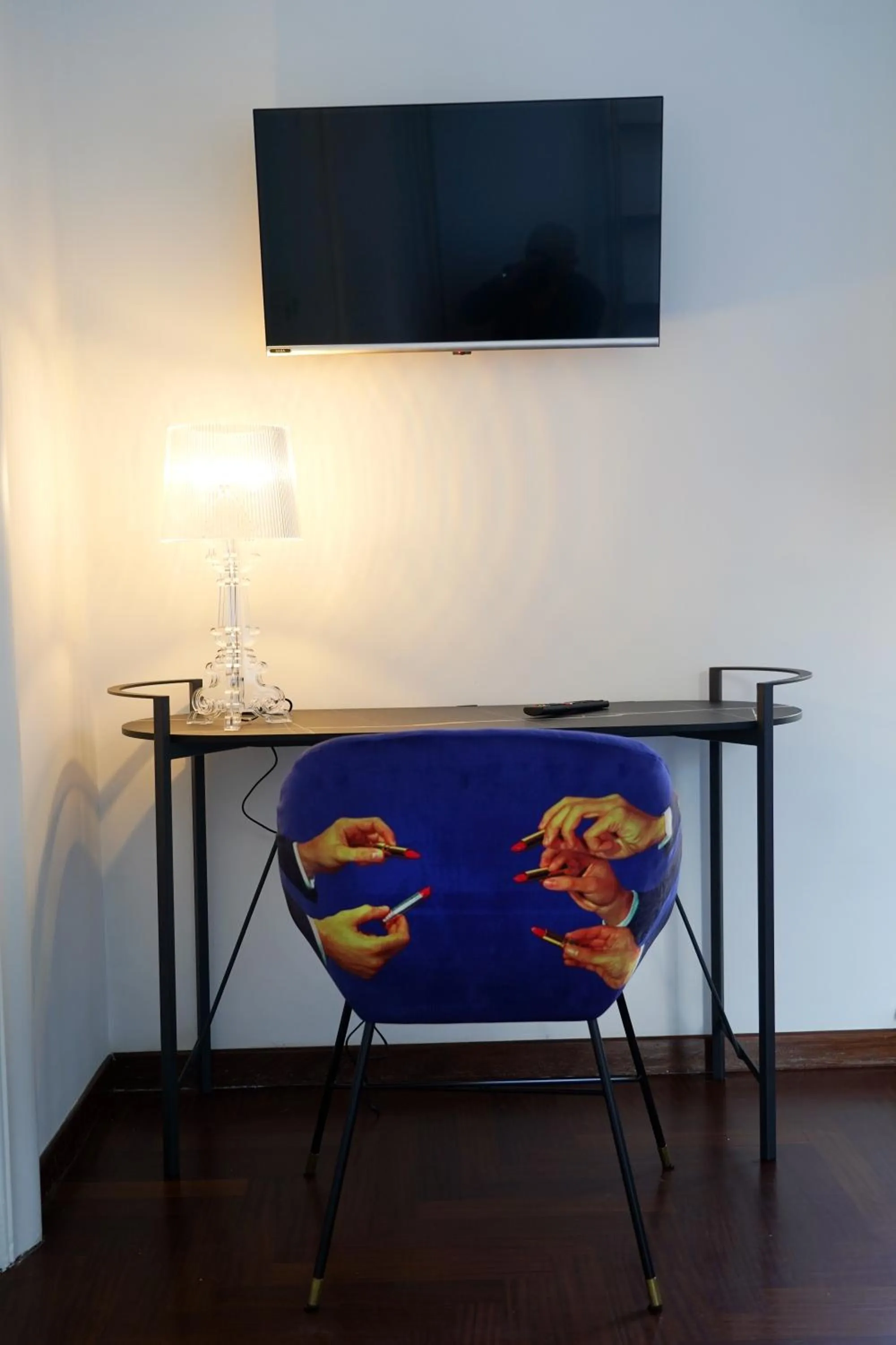 Bedroom in LUCIANO MONTI APARTMENT