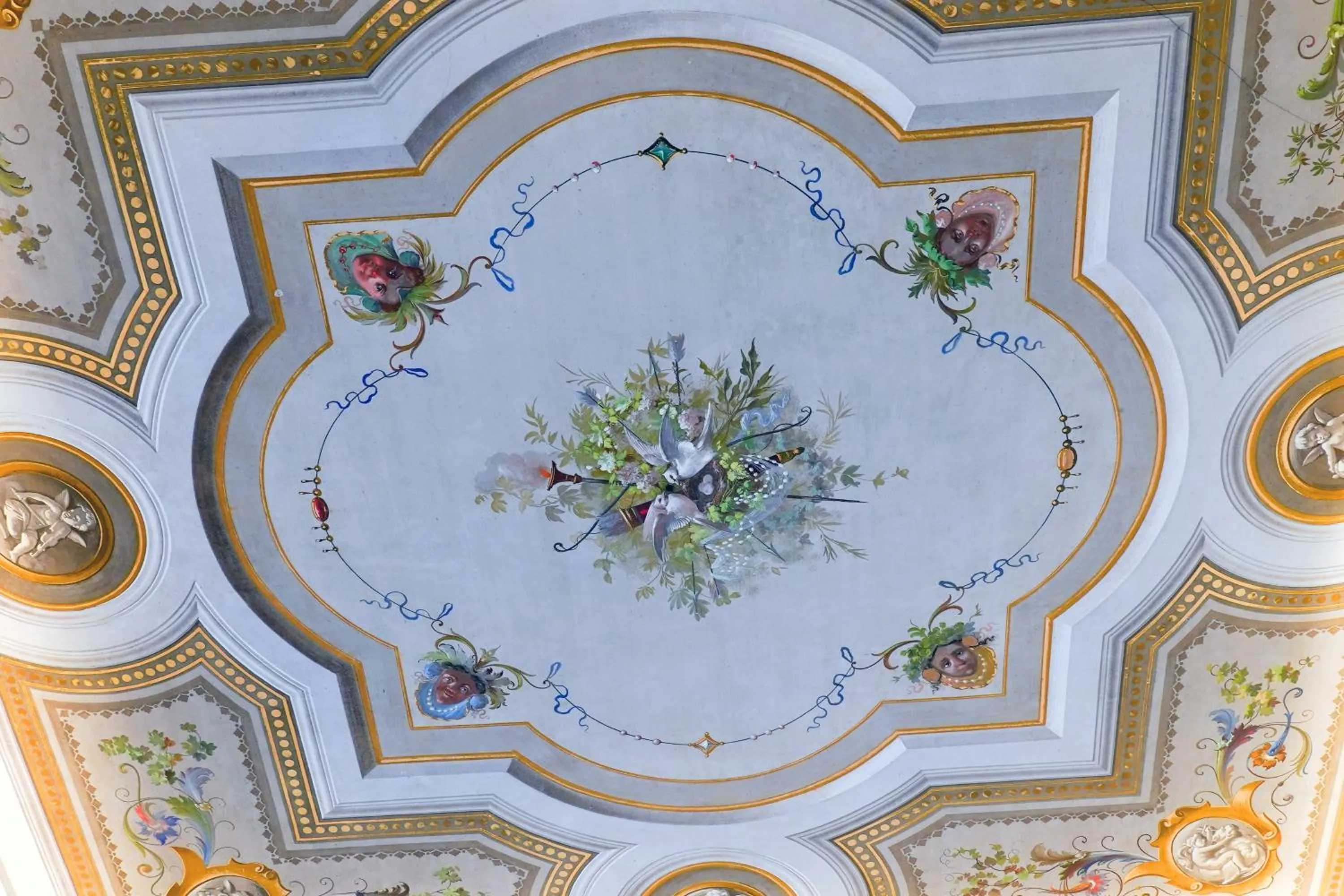 Decorative detail in LUCIANO MONTI APARTMENT