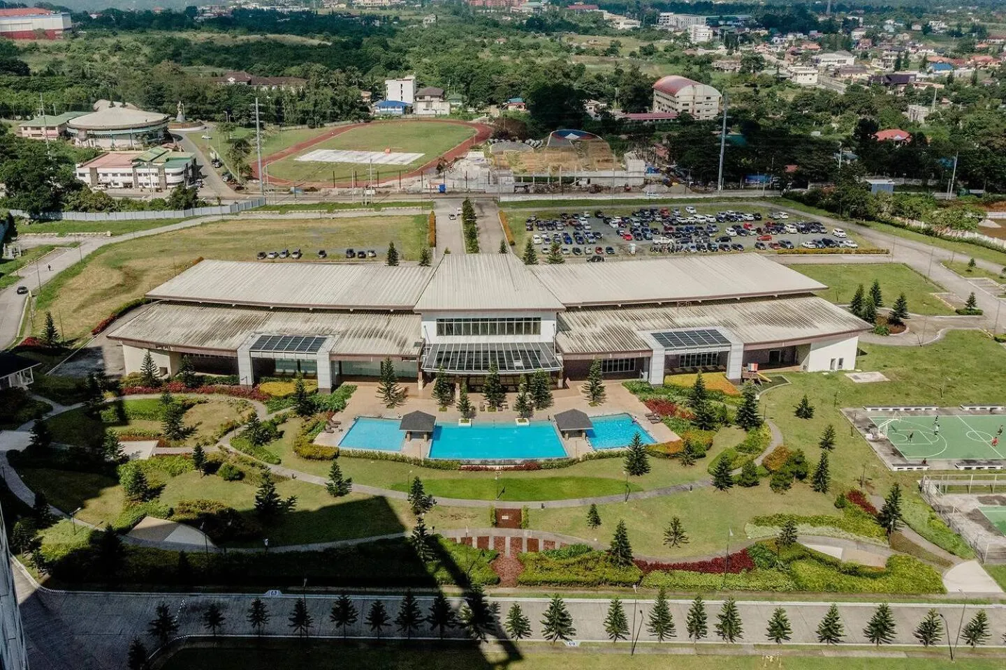 Staycation at Tagaytay 1733 Wind Residences with Taal Lake view WIFI and free parking