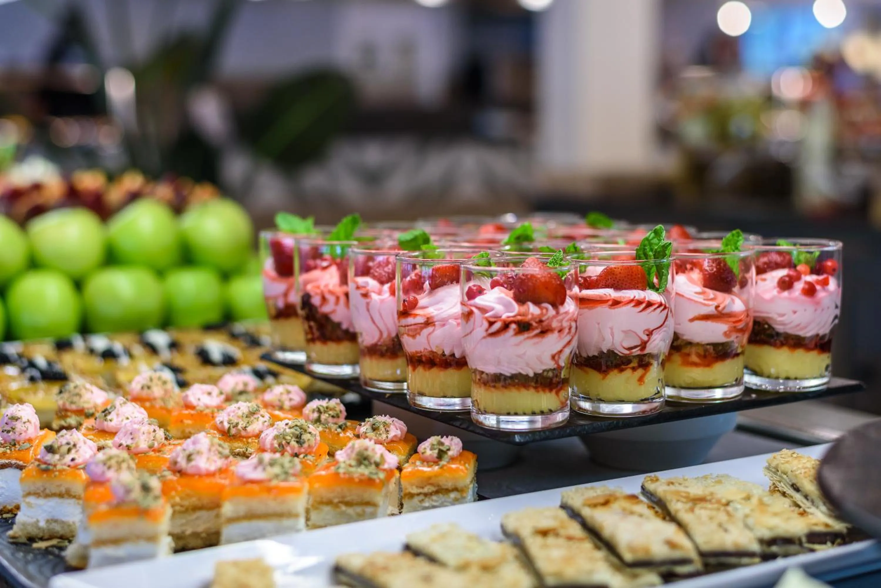 Food in FERGUS Club Palmanova Park