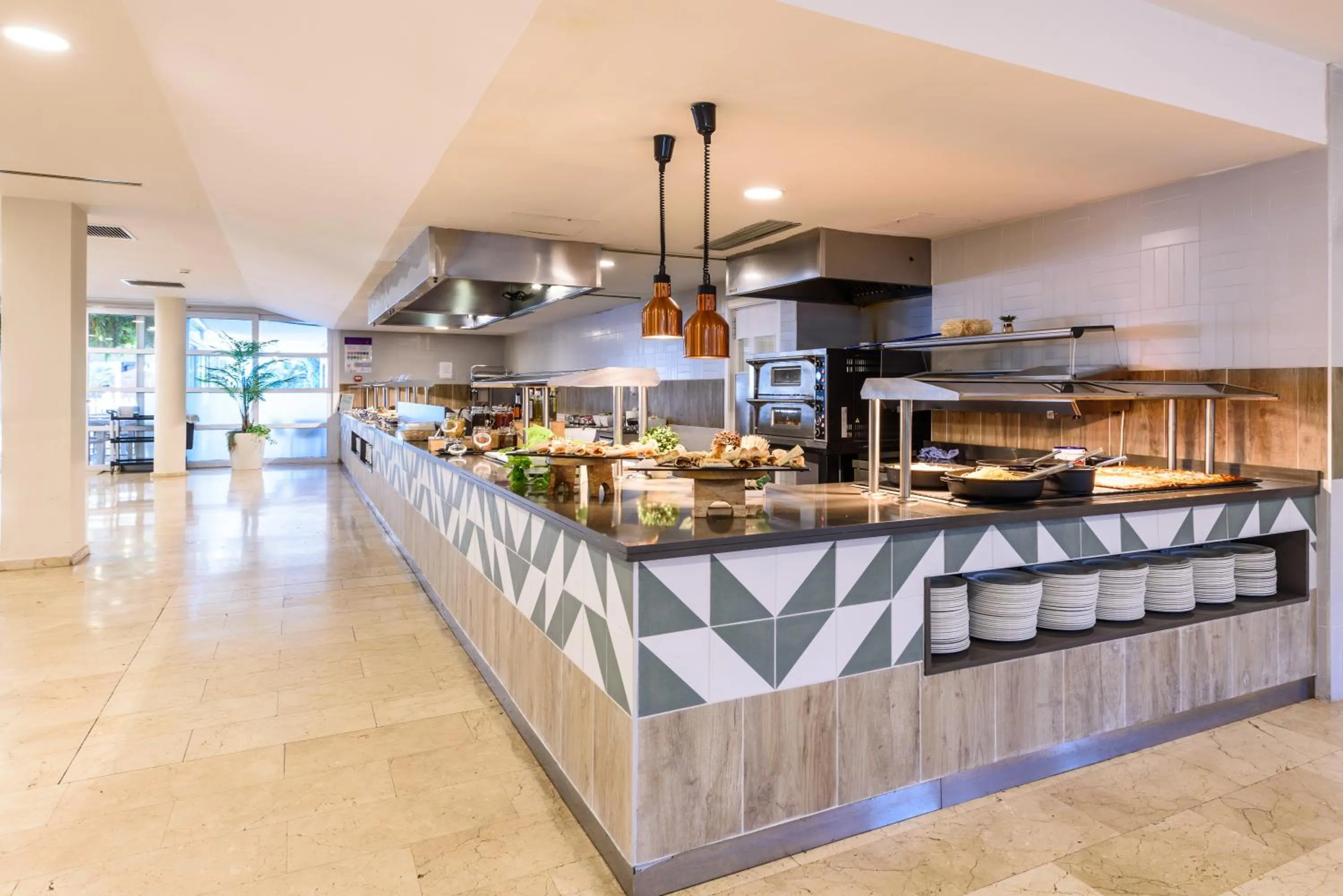 Buffet breakfast in FERGUS Club Palmanova Park