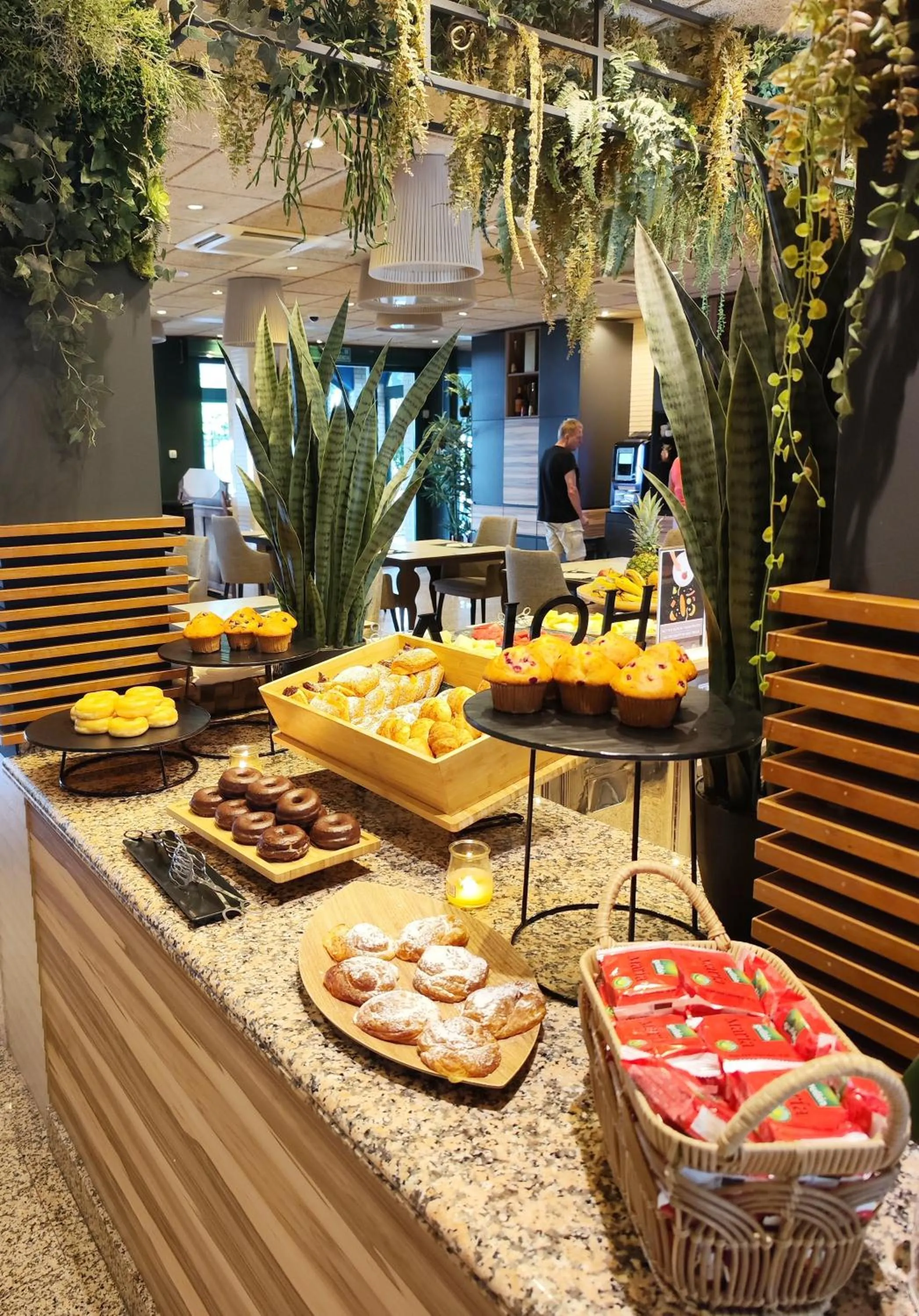 Breakfast in Hotel La Laguna Spa & Golf