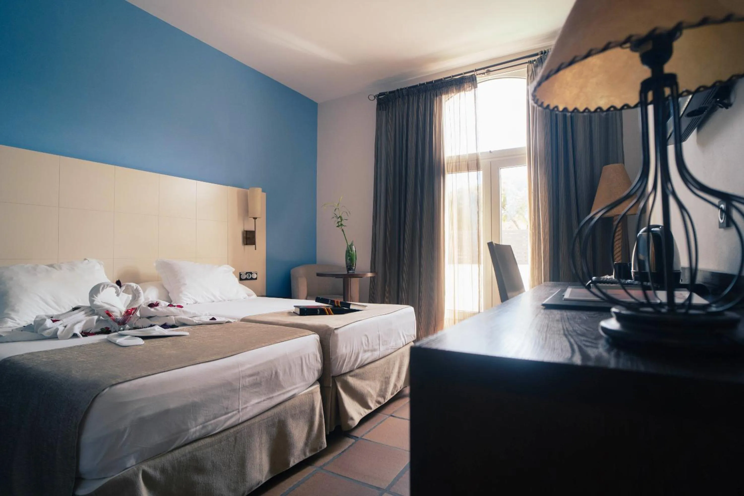 Property building, Bed in Hotel Albaida Nature