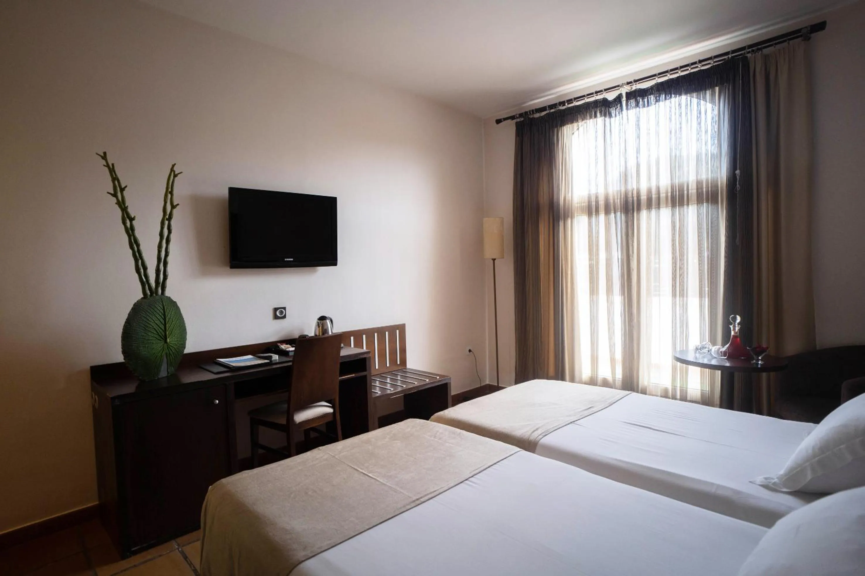 Property building, Bed in Hotel Albaida Nature