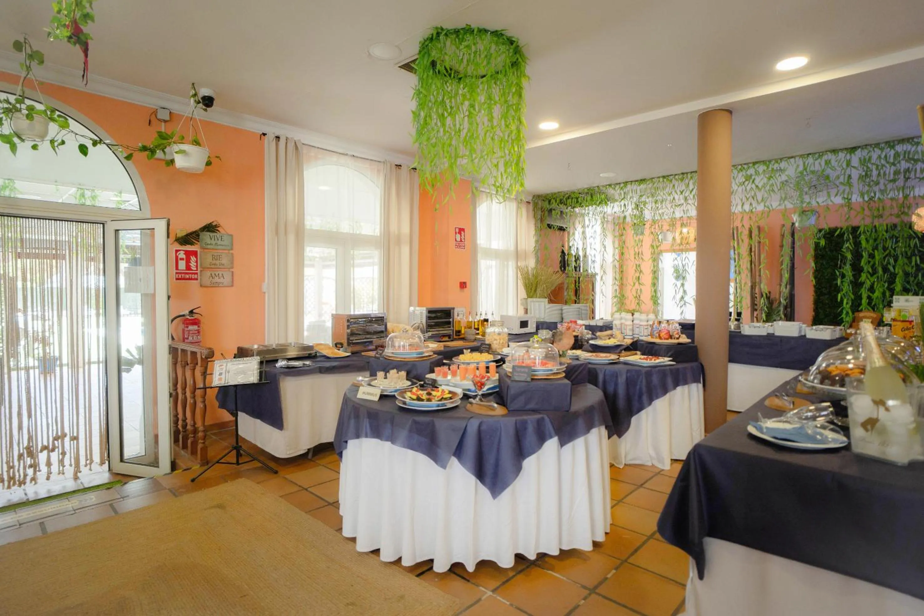 Breakfast in Hotel Albaida Nature