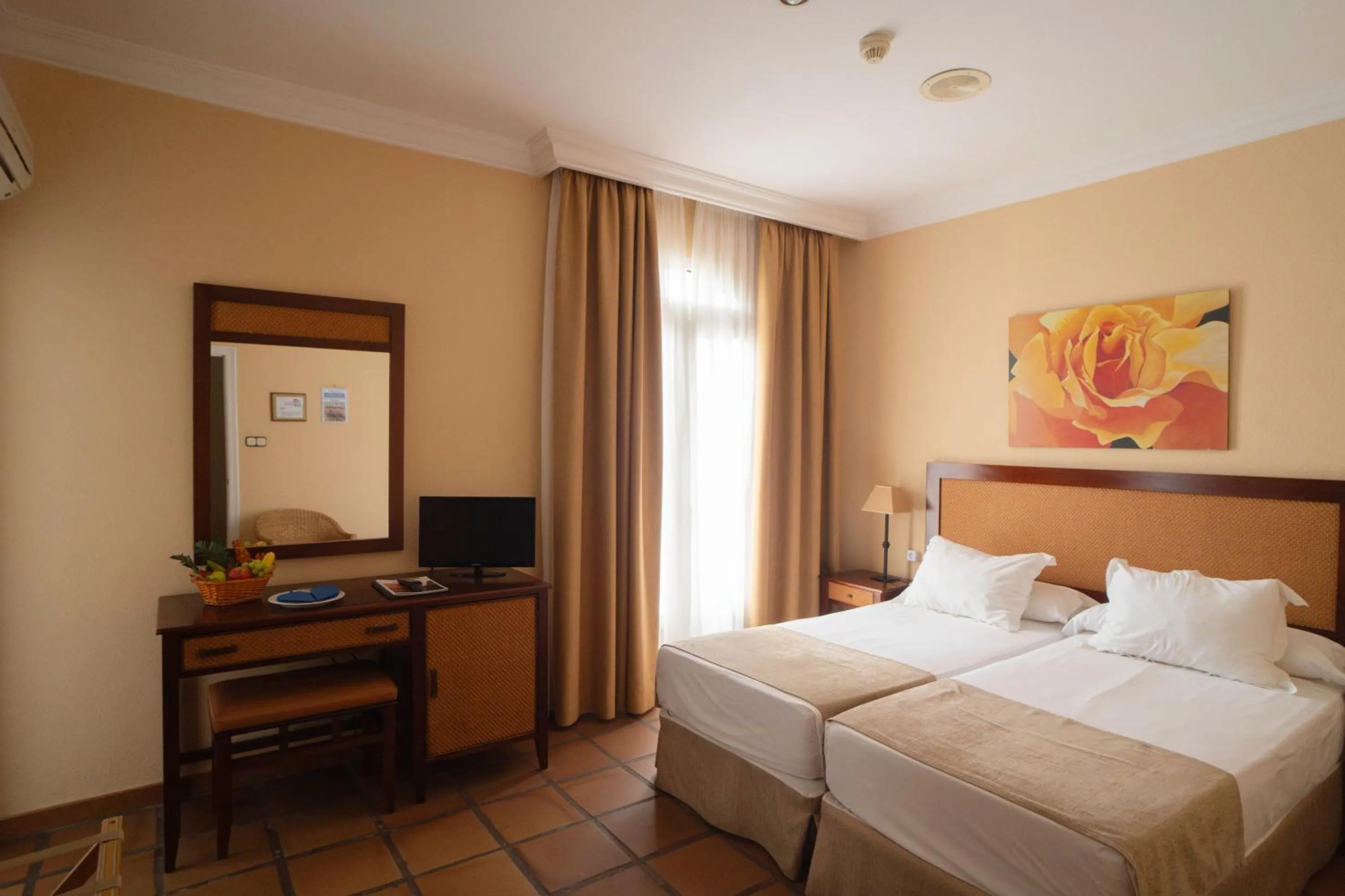 Property building, Bed in Hotel Albaida Nature