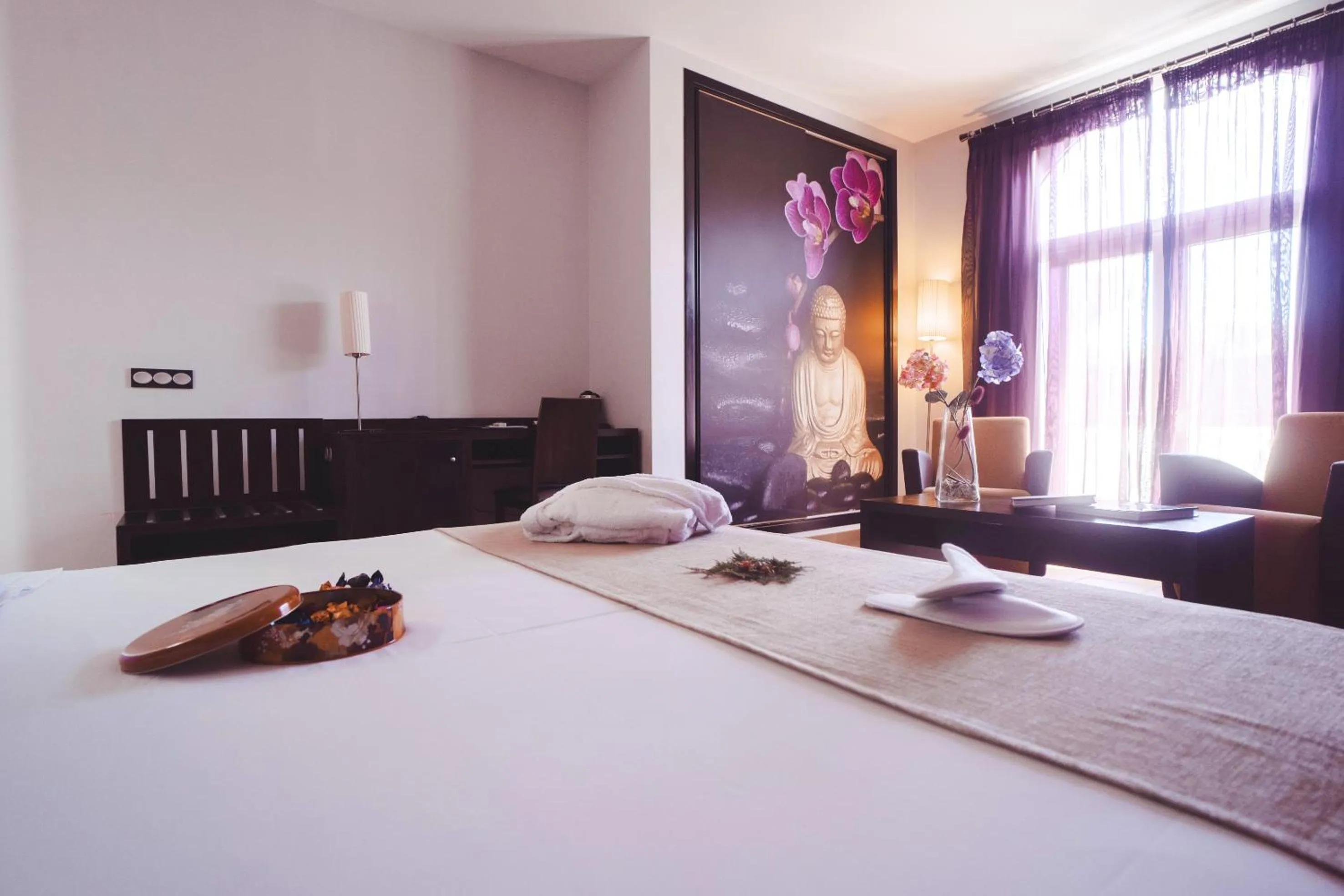 Property building, Bed in Hotel Albaida Nature