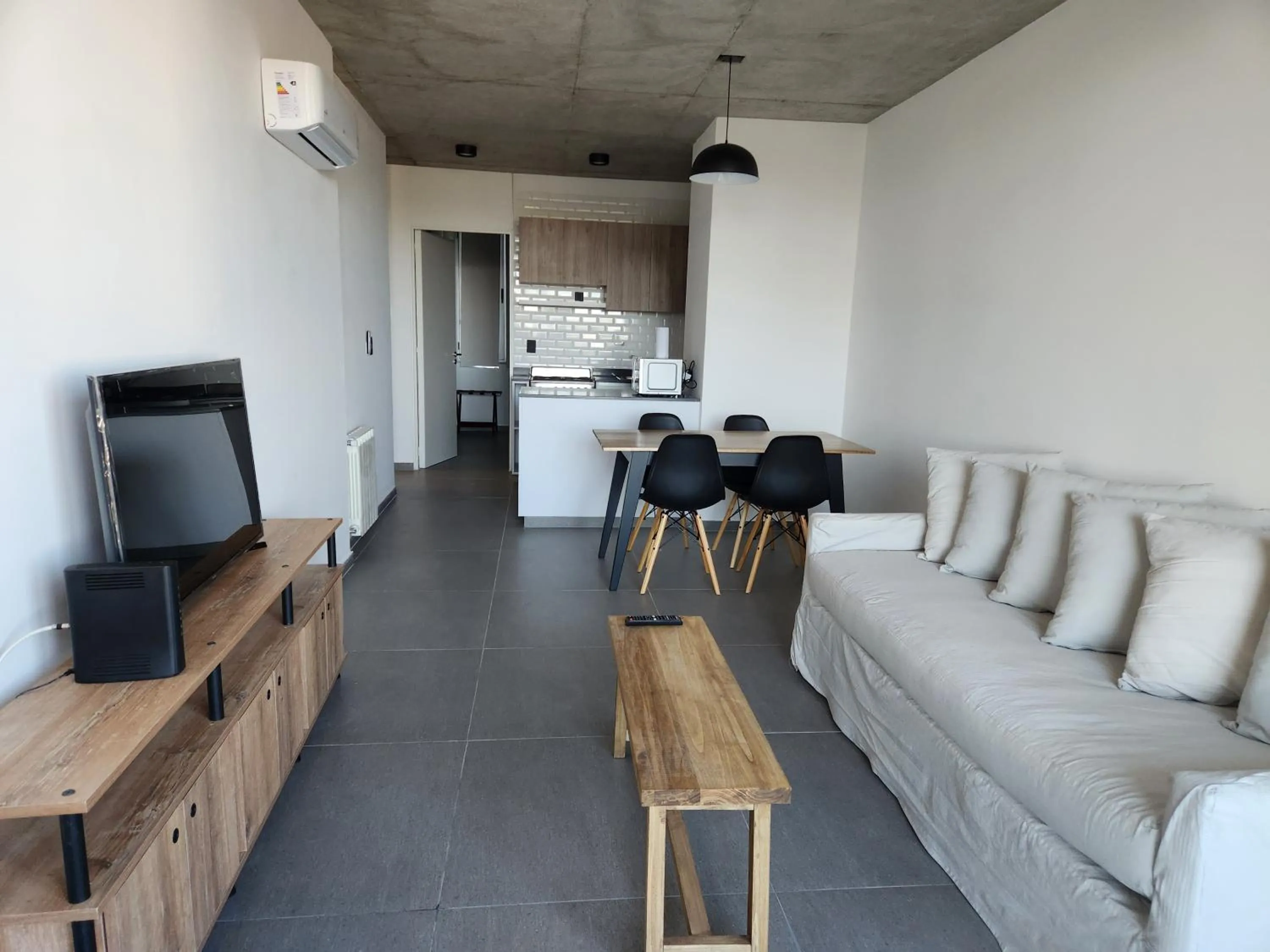 Loi Flats Neuquen, Edificio Talero