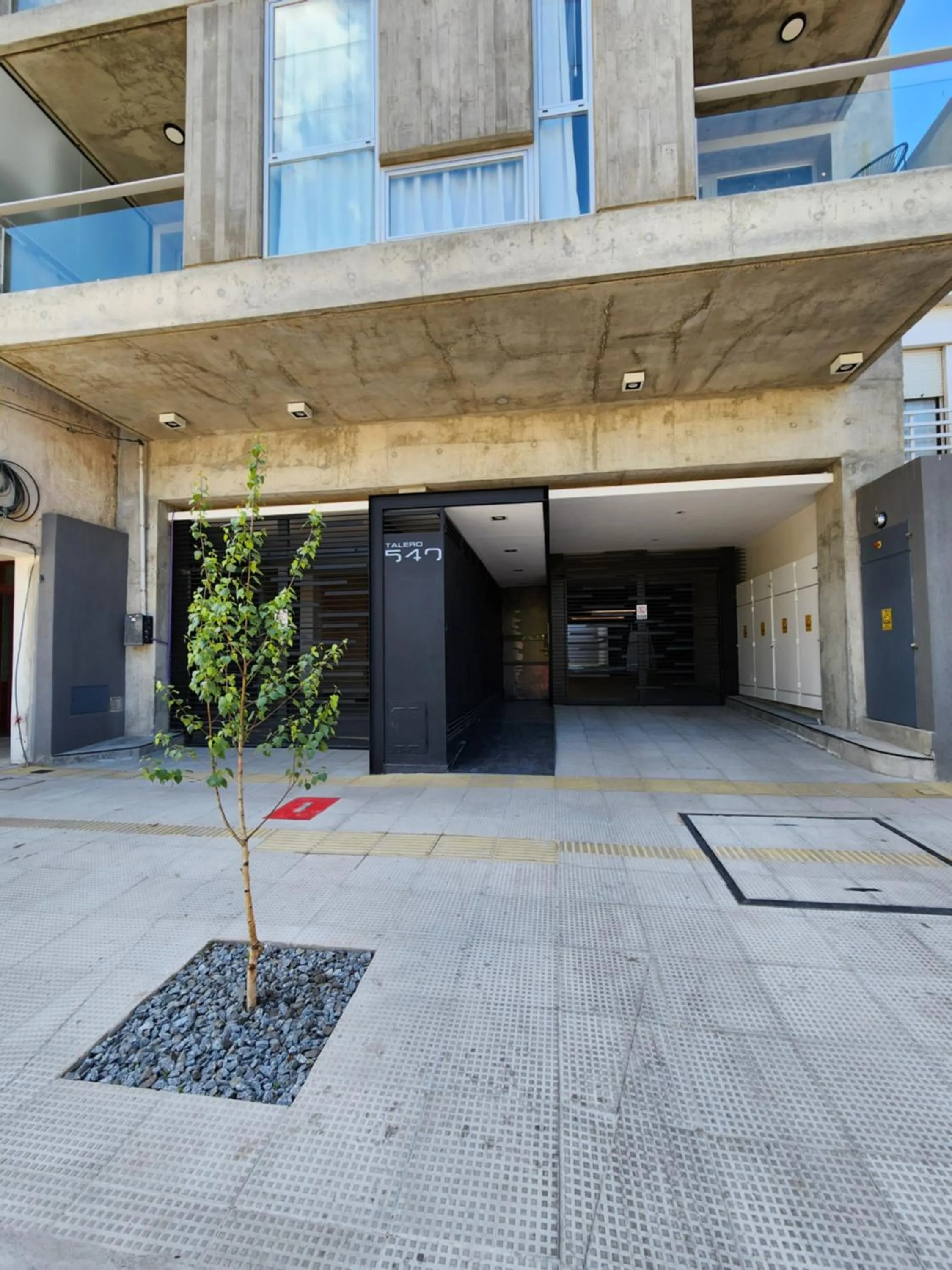 Loi Flats Neuquen, Edificio Talero