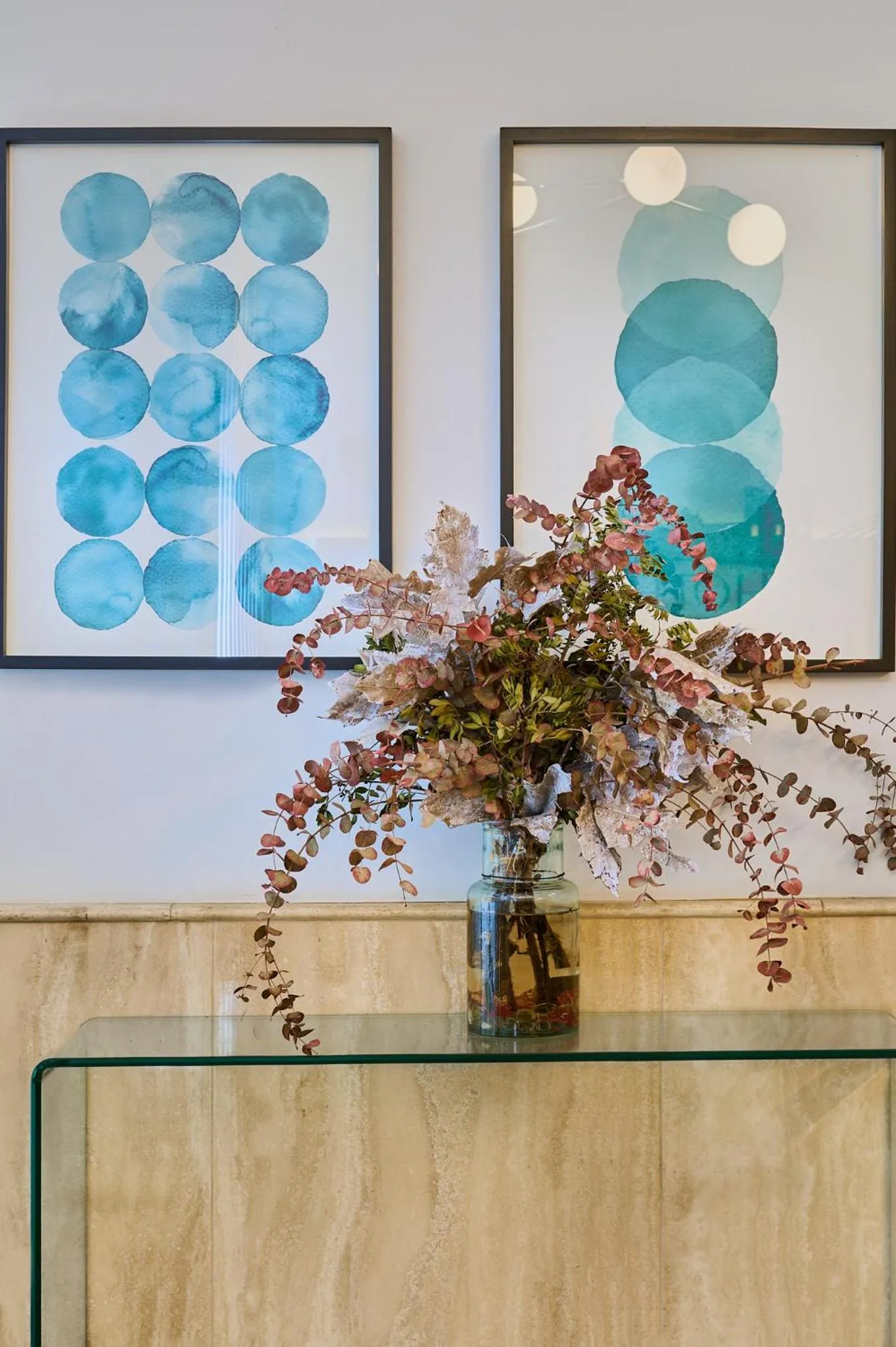 Property building in Reyes Católicos