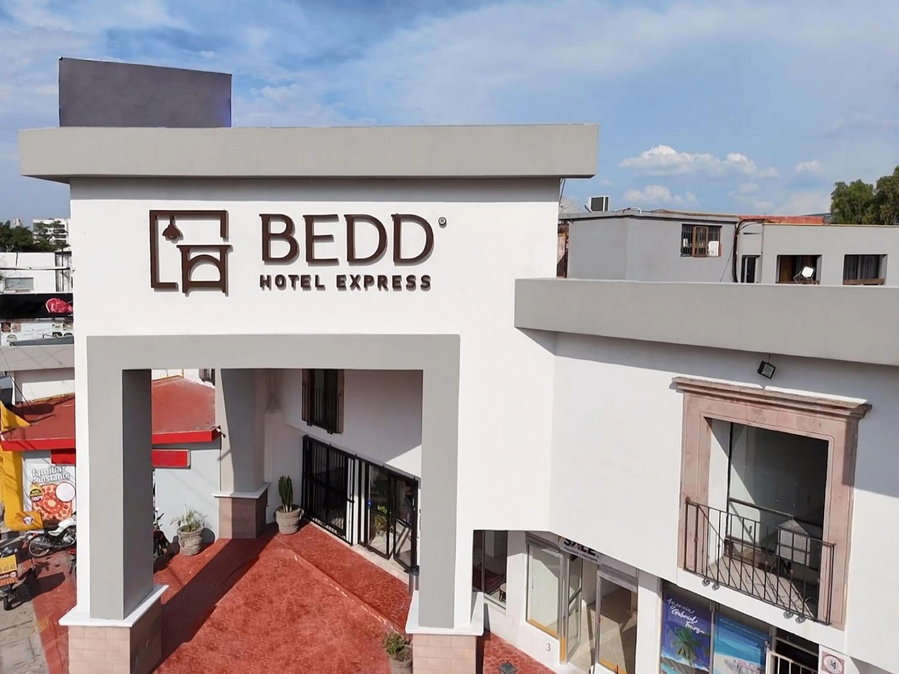 Facade/entrance in Hotel Bedd Express Querétaro