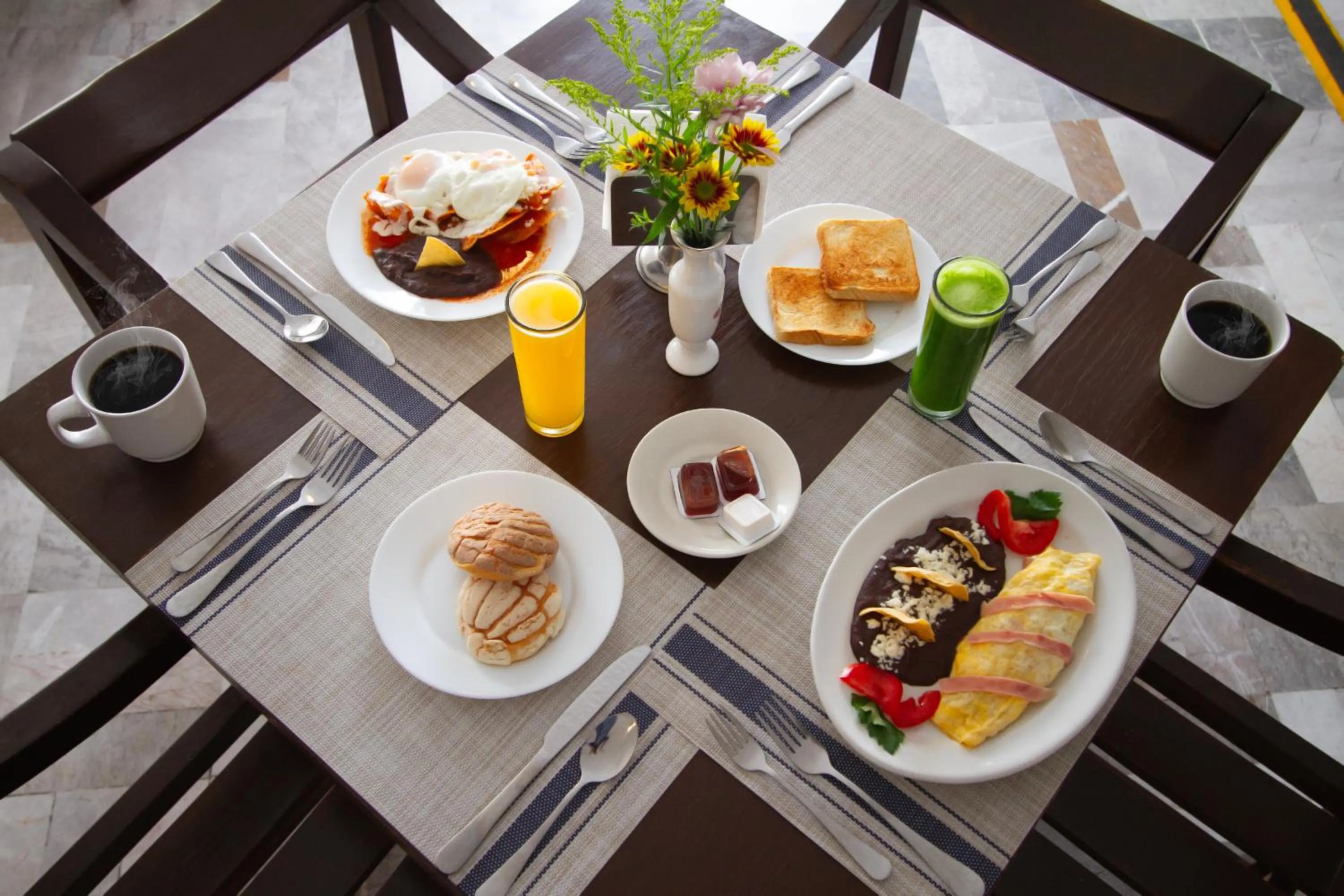 Breakfast in Hotel Bedd Express Querétaro